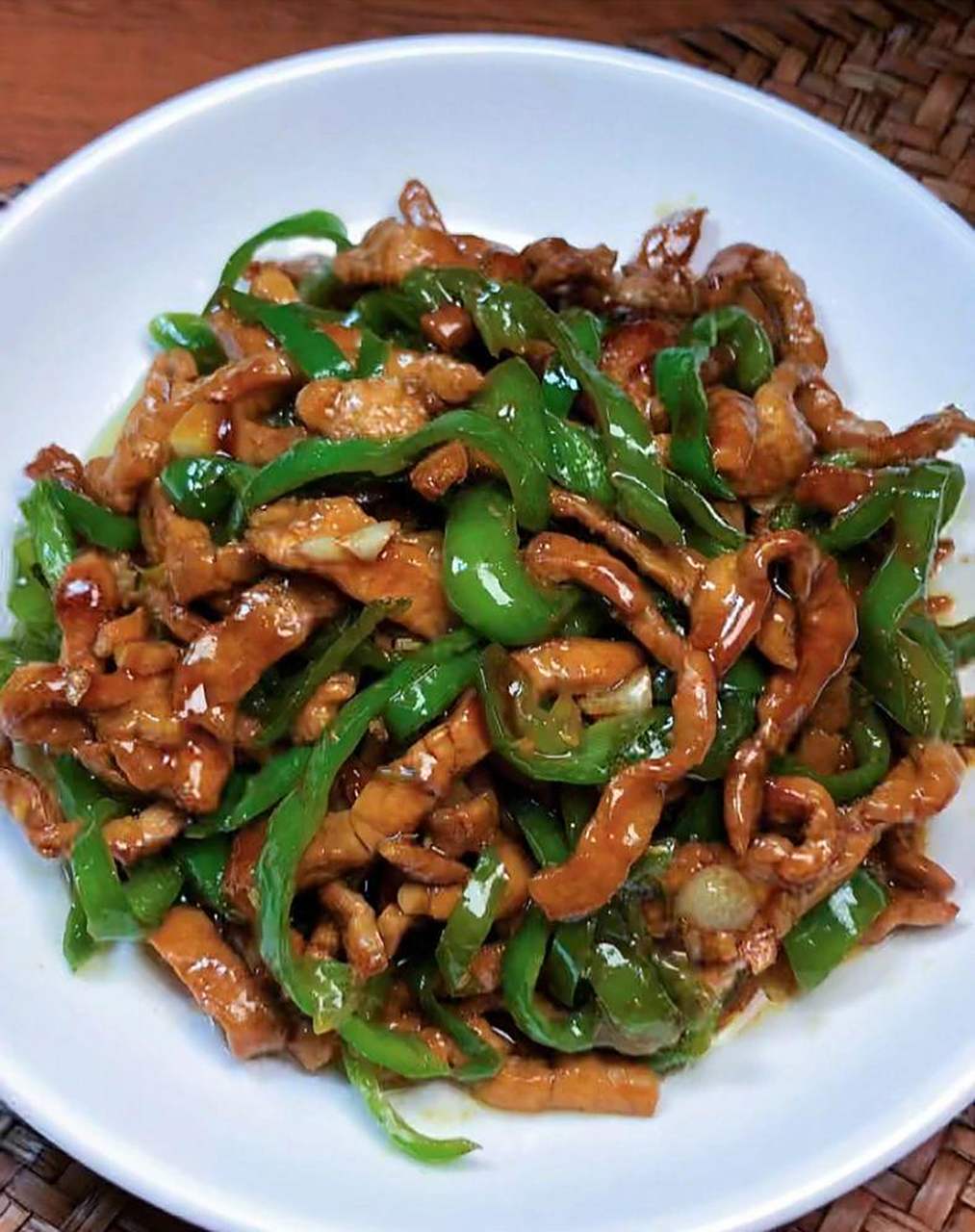 青椒炒肉丝,三碗米饭?豪不夸张,不好吃算我输?  #奇趣美食嘉年华