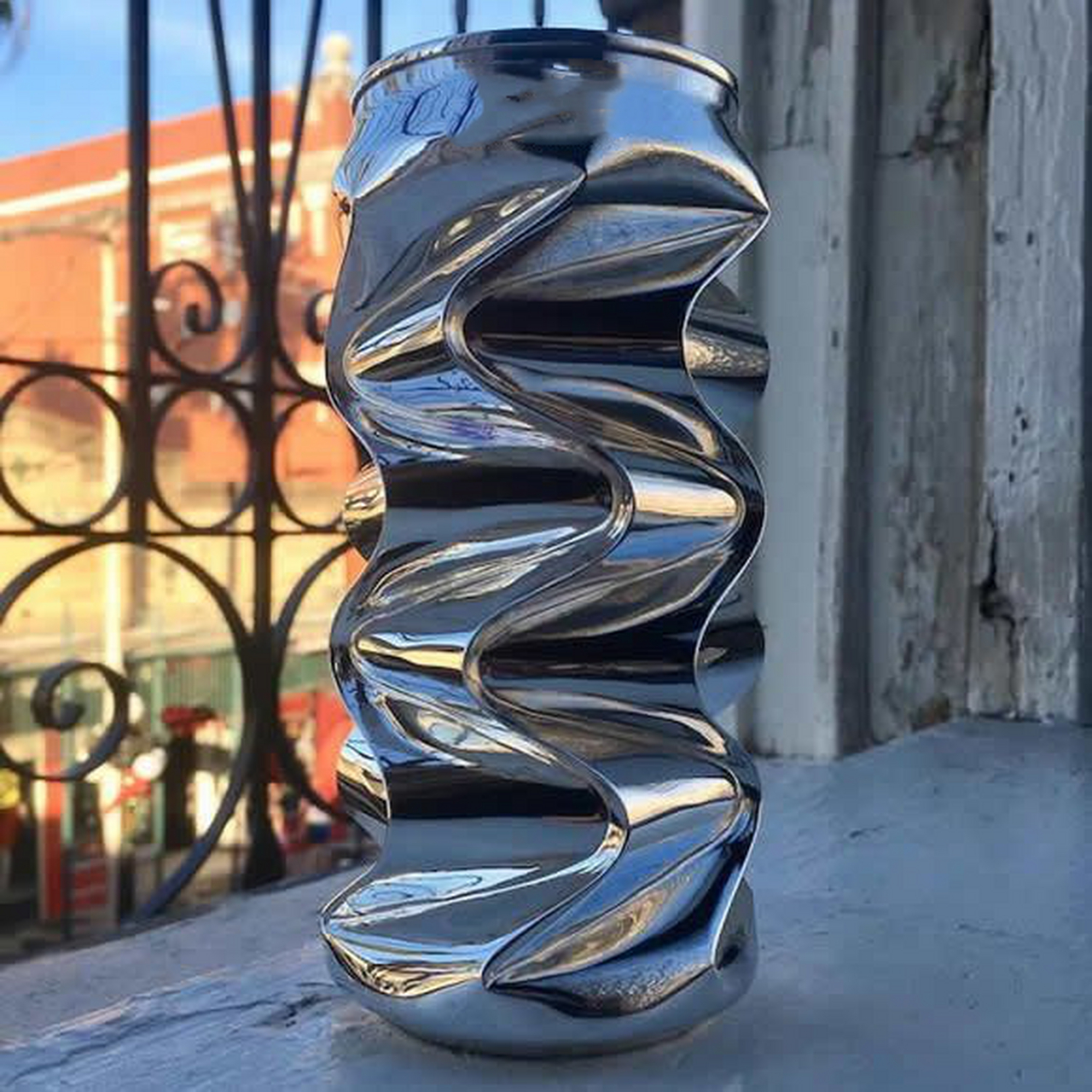 【易拉罐在艺术家手中会变成什么?