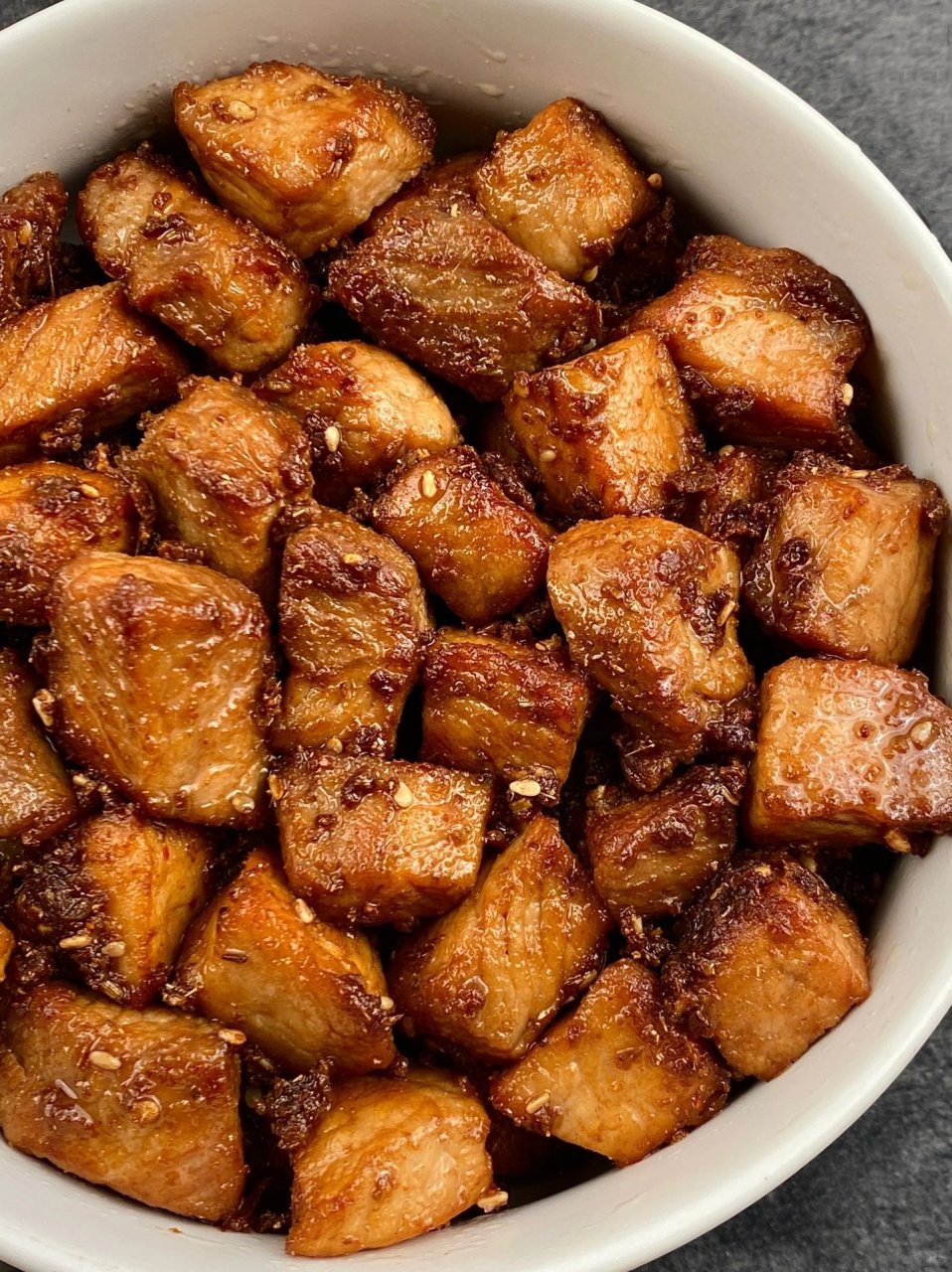 孜然烤肉 外焦里嫩,鲜美入味,越嚼越香, 一口一块满嘴留香,好吃到舔手