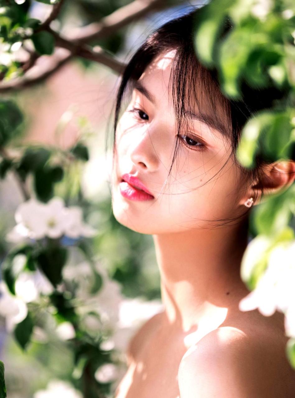 今天,演员艾米参加了一场活动.