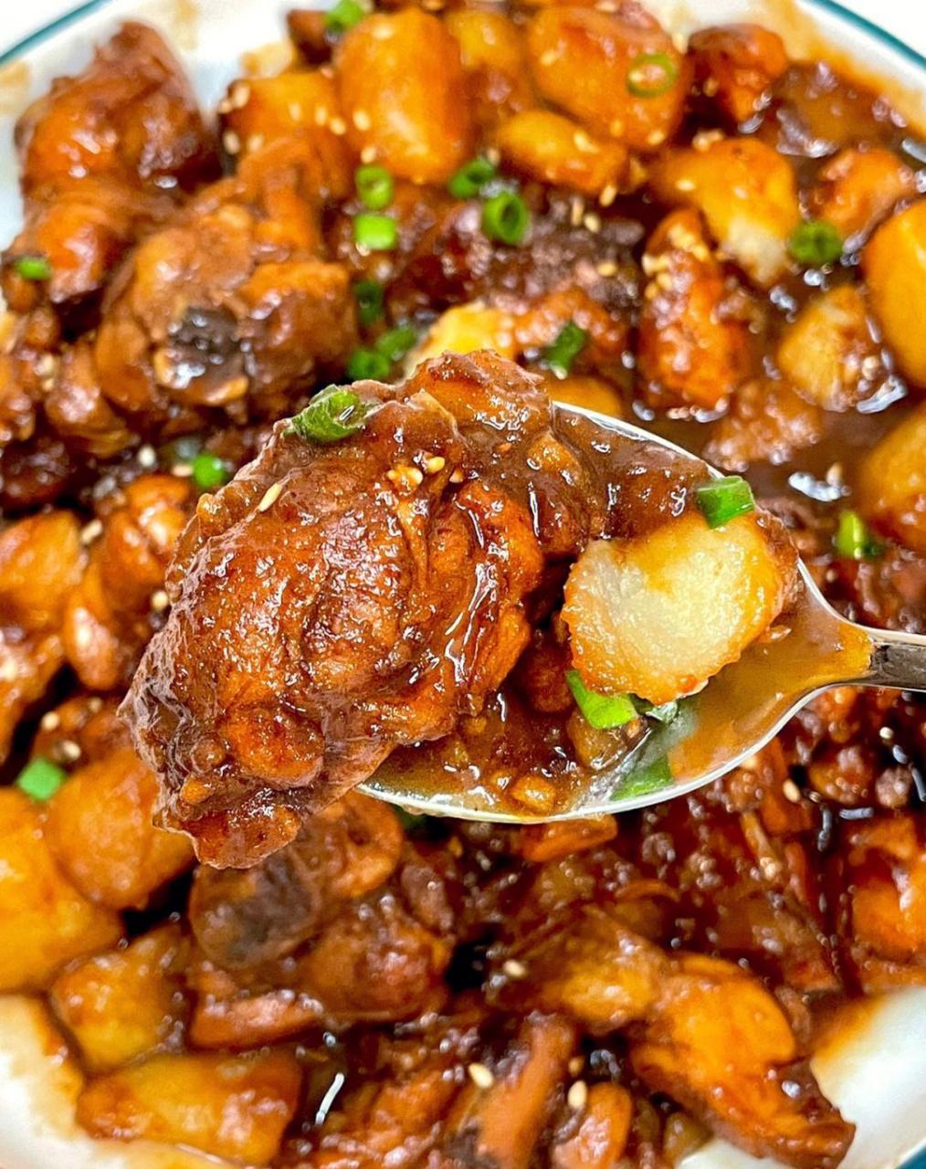 可乐土豆鸡 土豆和鸡腿是绝配!真是怎么做都好吃啊!