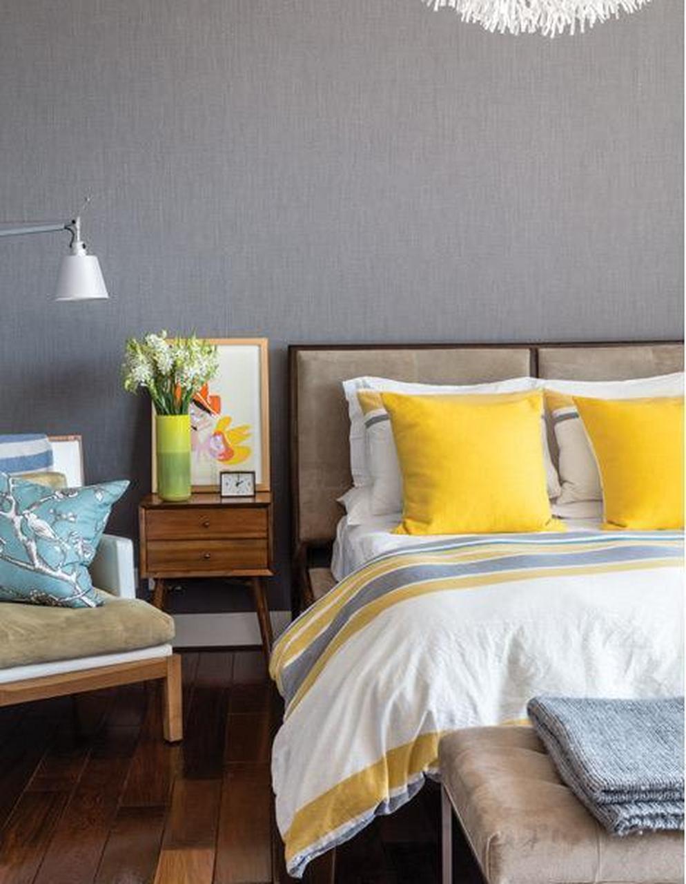 其实我想说的是,墙面什么颜色真不是很重要,一个卧室的色彩的舒适性