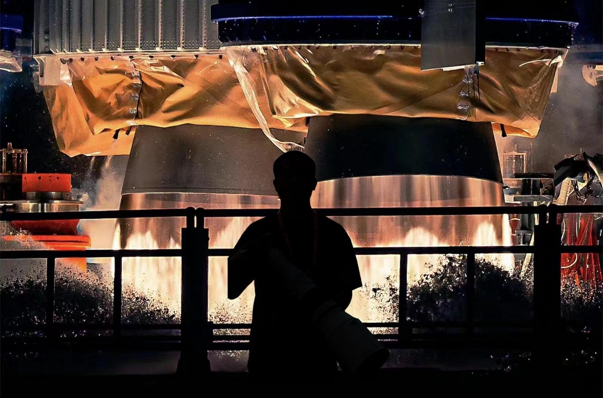 需要同款照片可以找老师来p,收费合理,物超所值,童叟无欺!