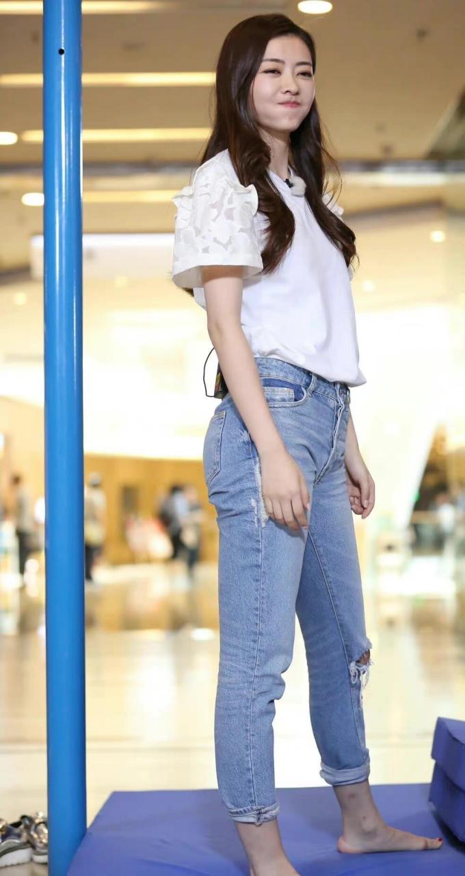 今天穿什么_疯说时尚_2022年05月18日_微头条