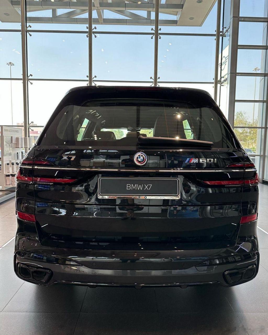 bmw x7 m60i drivev8 twinpower turbo, 48v mild hybrid technology.