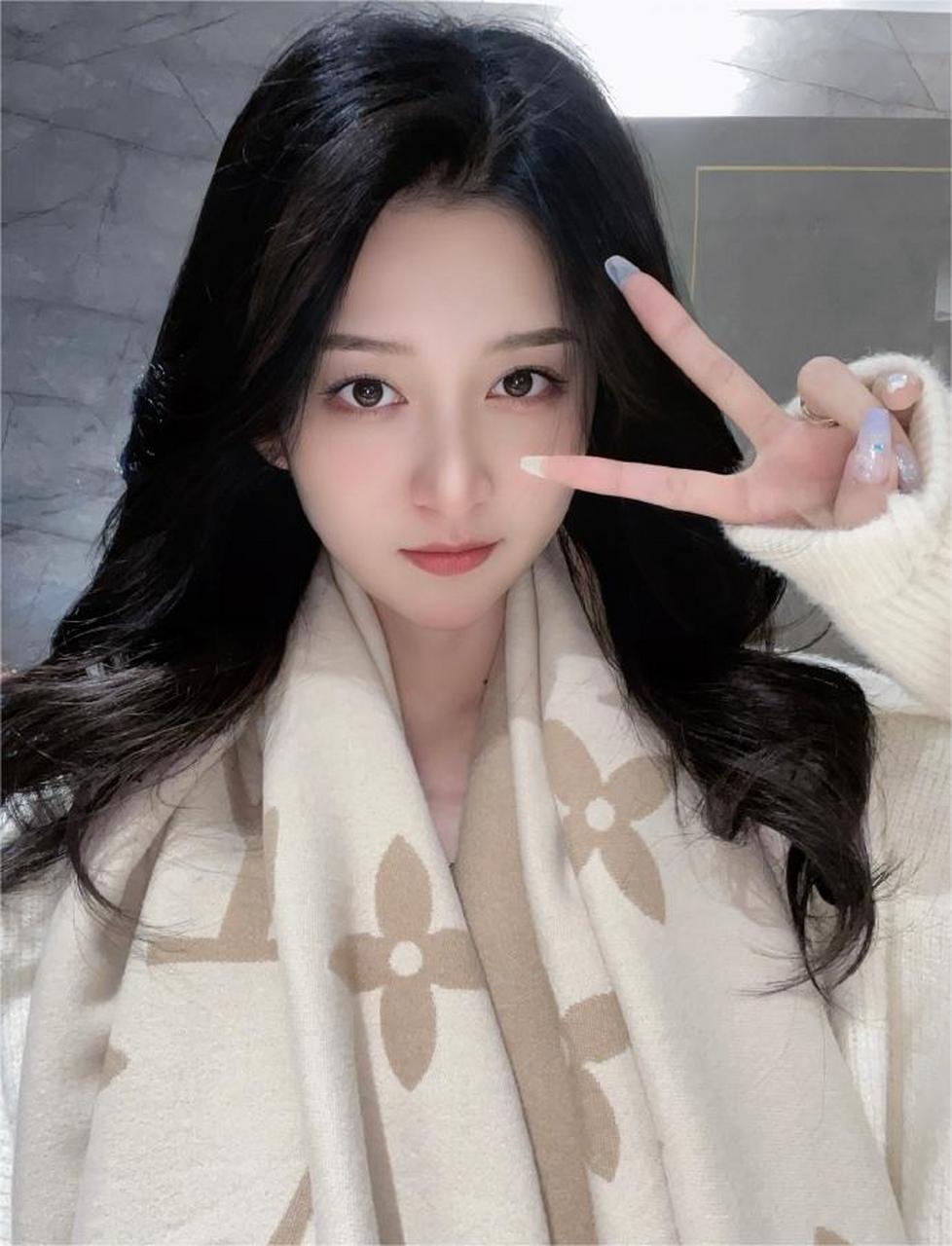 心动女神 小谢同学啊