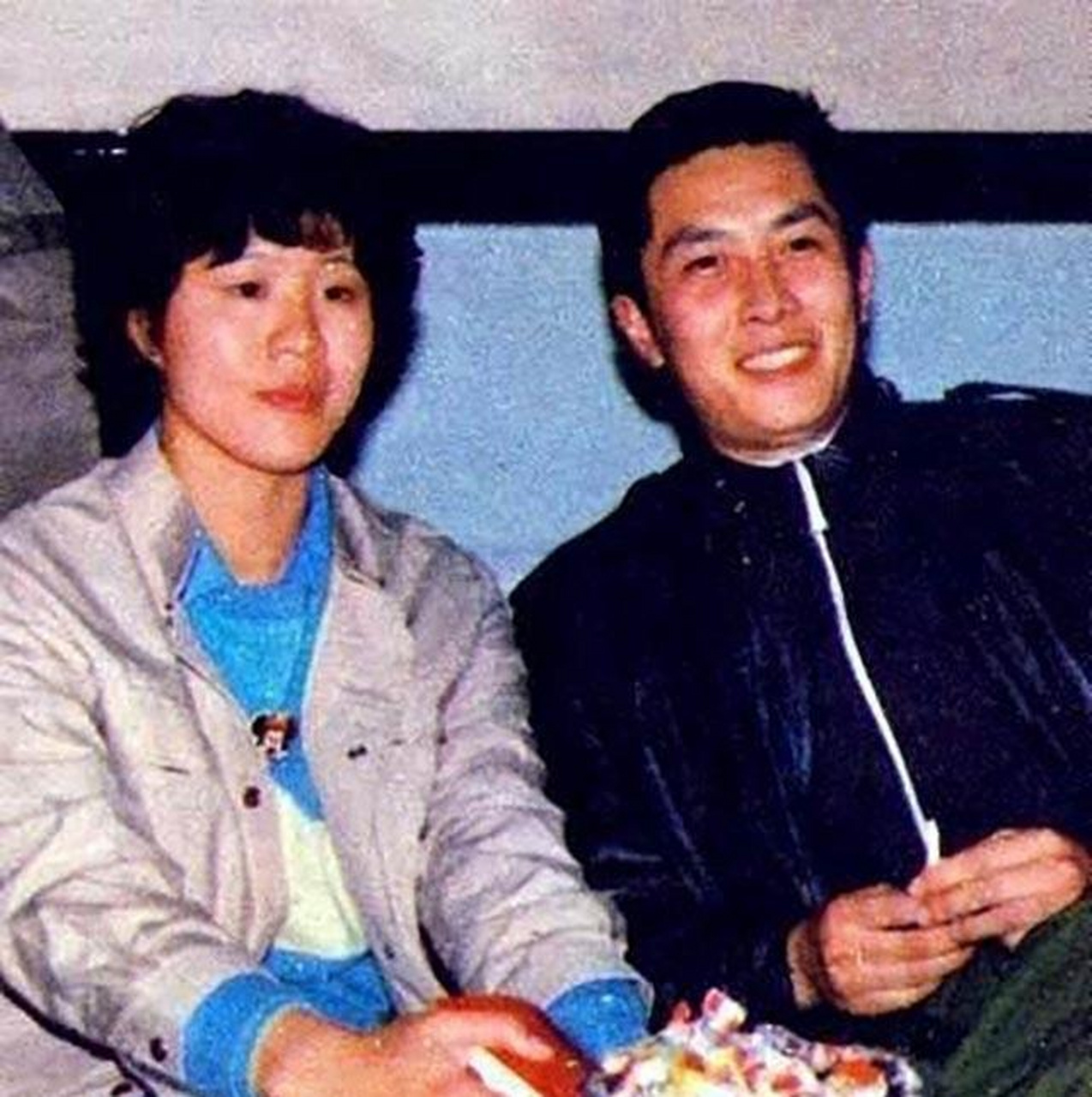 而唐国强与孙涛的女儿在孙涛去世后跟随爷爷奶奶生活,等长大后才回到