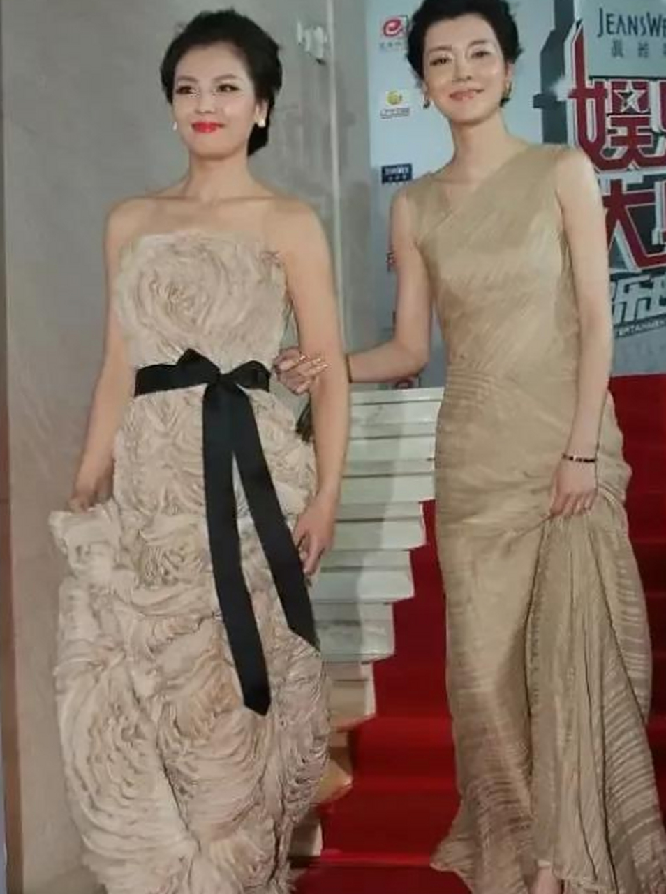 车晓和刘涛同框,两位看着真的很有气质,真正的颜值担当