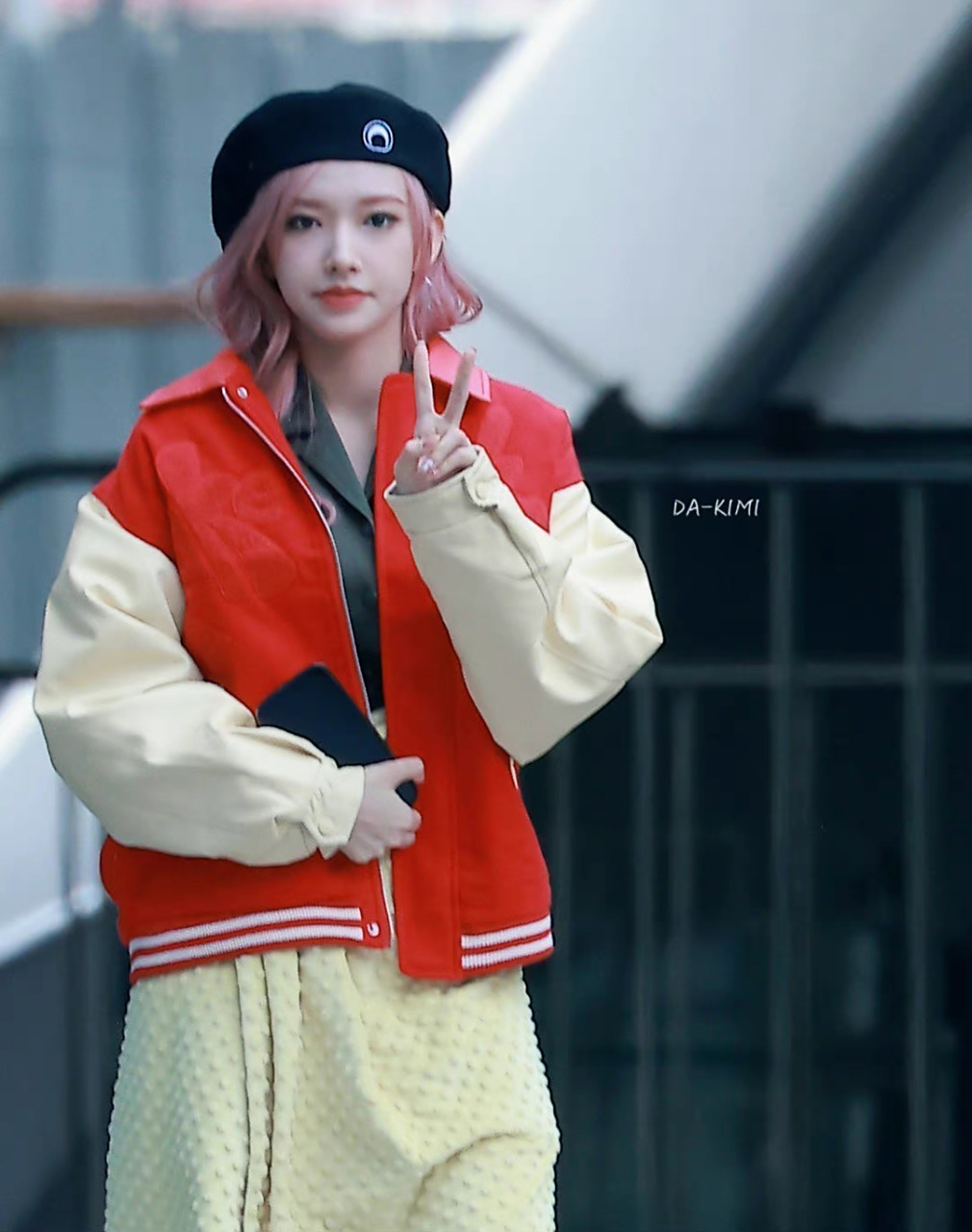 程潇私服穿搭|粉色头发好好看