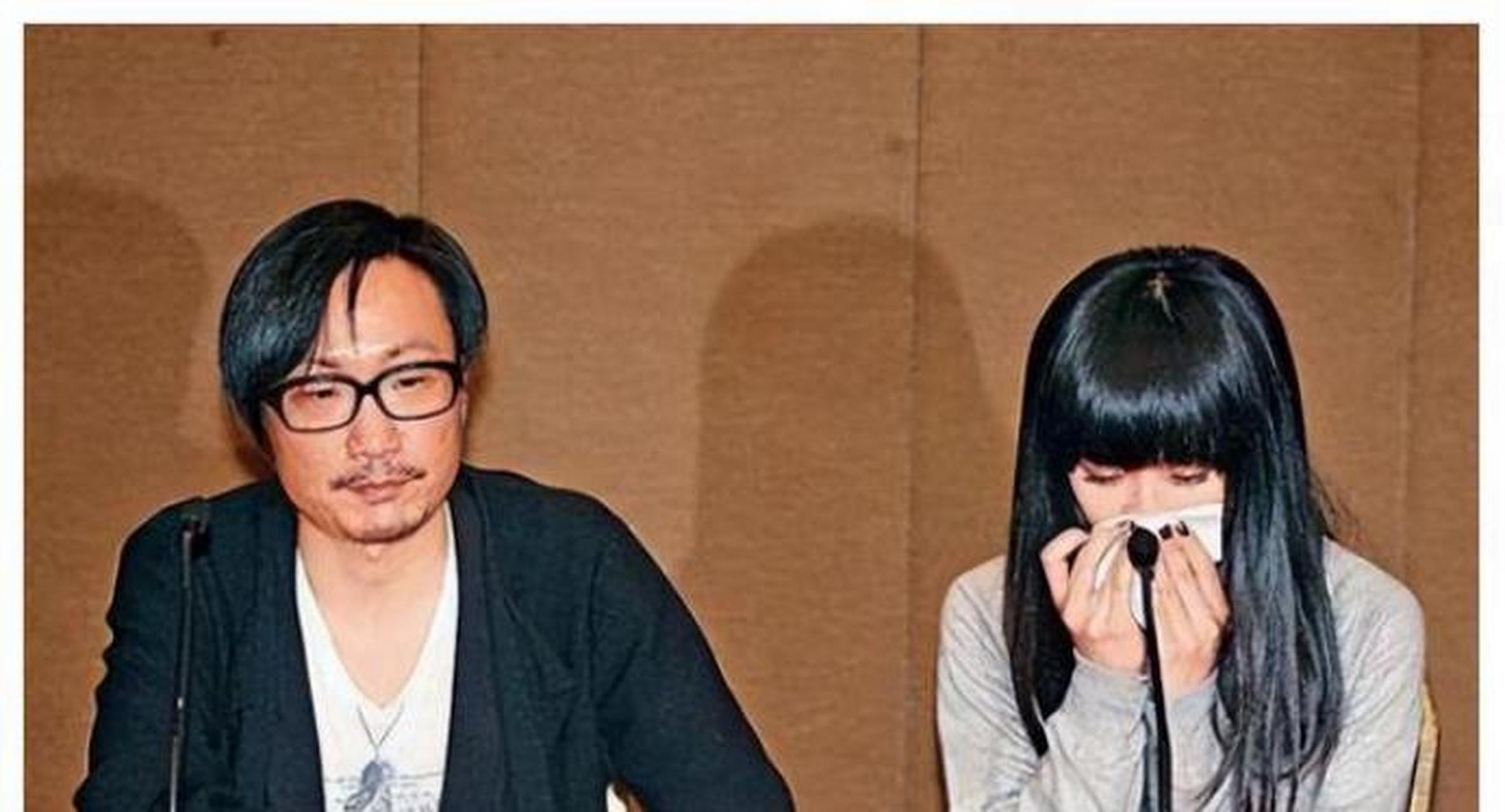 gif创作人# 郑中基和阿sa隐婚多年,离婚原因竟是郑中基收藏了其他