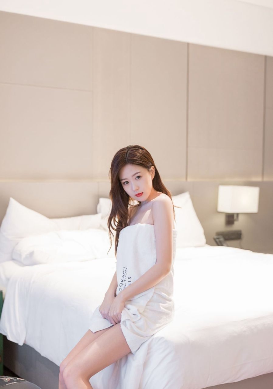 清纯萌妹杨紫嫣cynthia居家性感写真美图