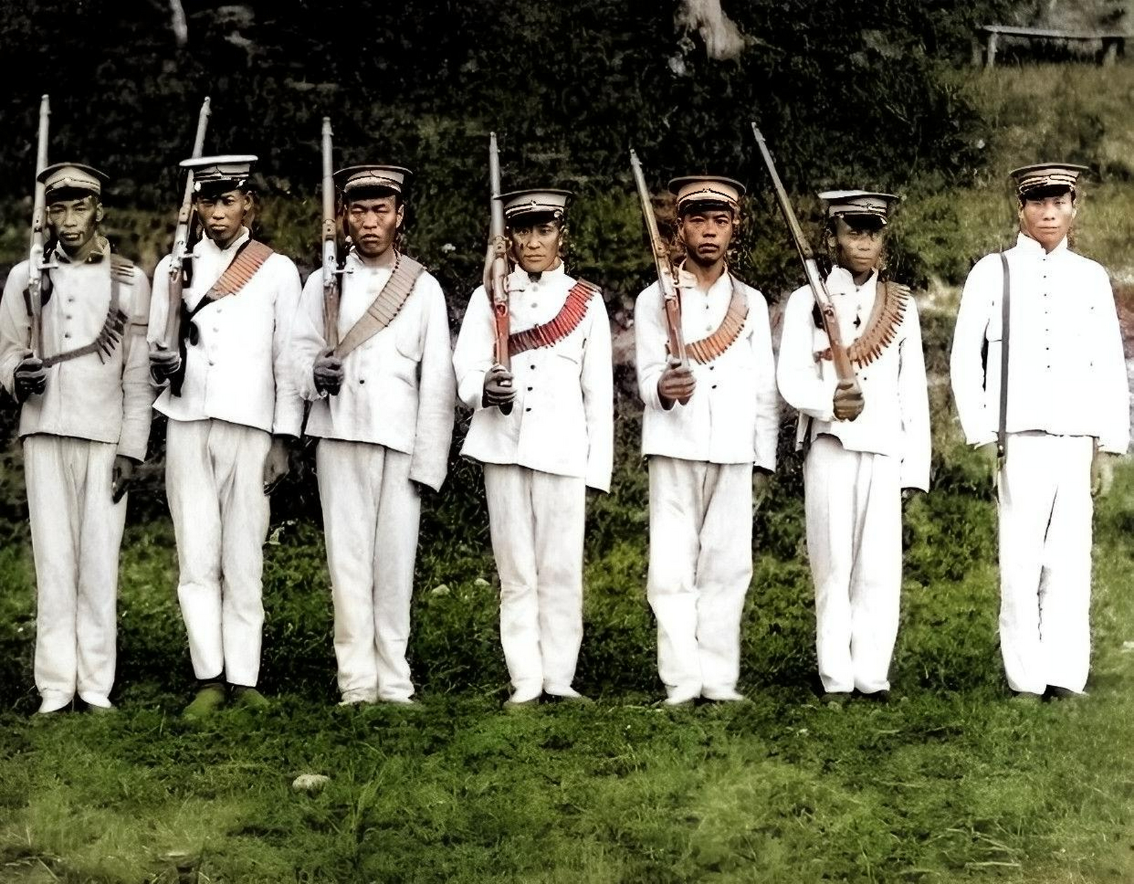 20世纪清朝有了一支新军这些新兵在精神和装备上既不是古代的八旗兵或