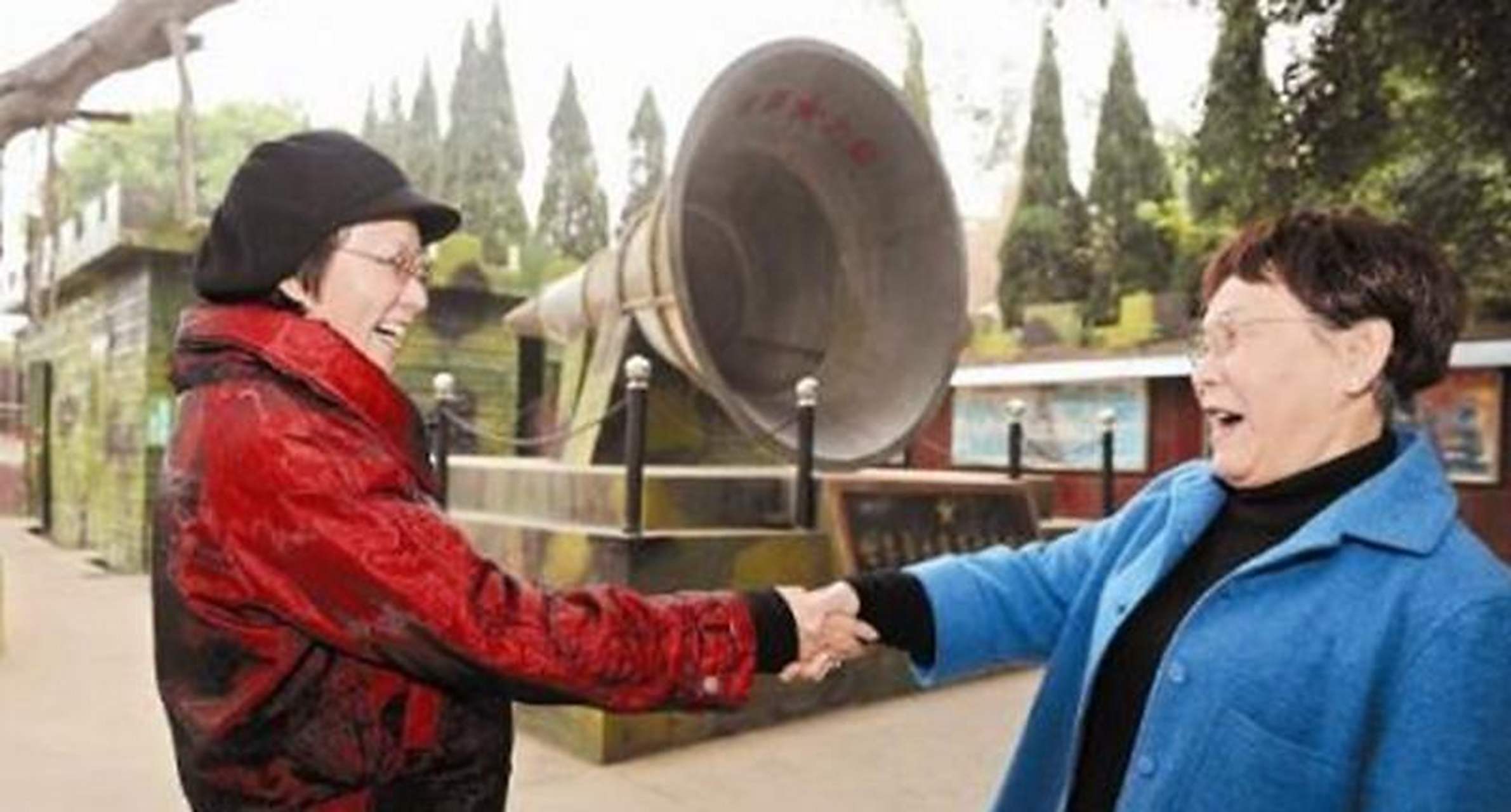 金门炮战期间,解放军的美女播音员陈菲菲,后来过得怎么样?