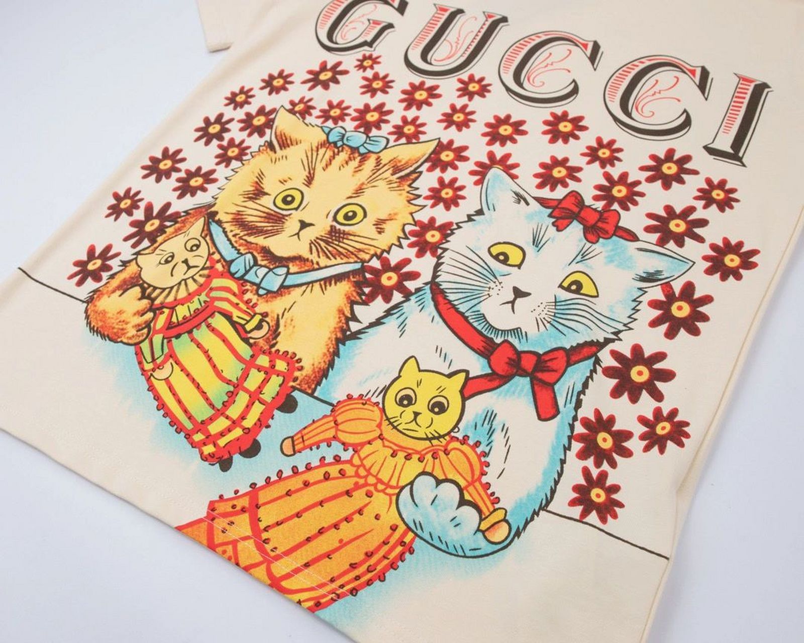 gucci猫咪刺绣短袖图片