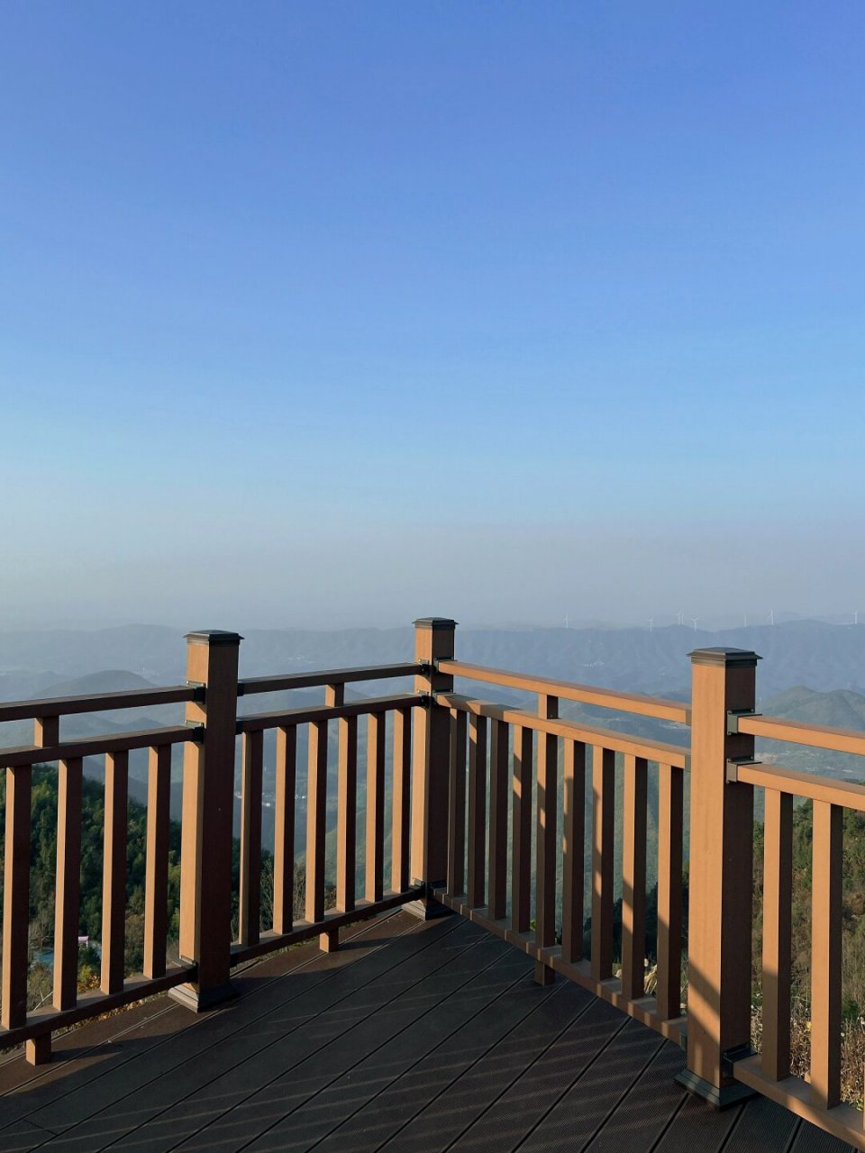 大幕山位于湖北省咸宁市通山县境内的咸宁通山冬瓜大包,距离武汉市