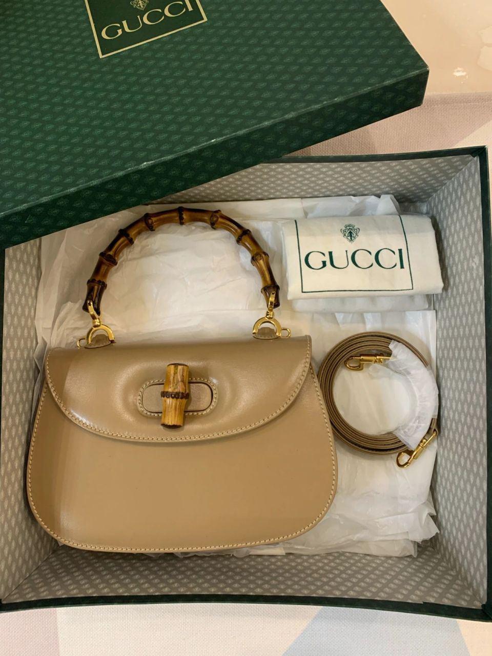 只是可惜今天22度#古驰经典竹节手袋