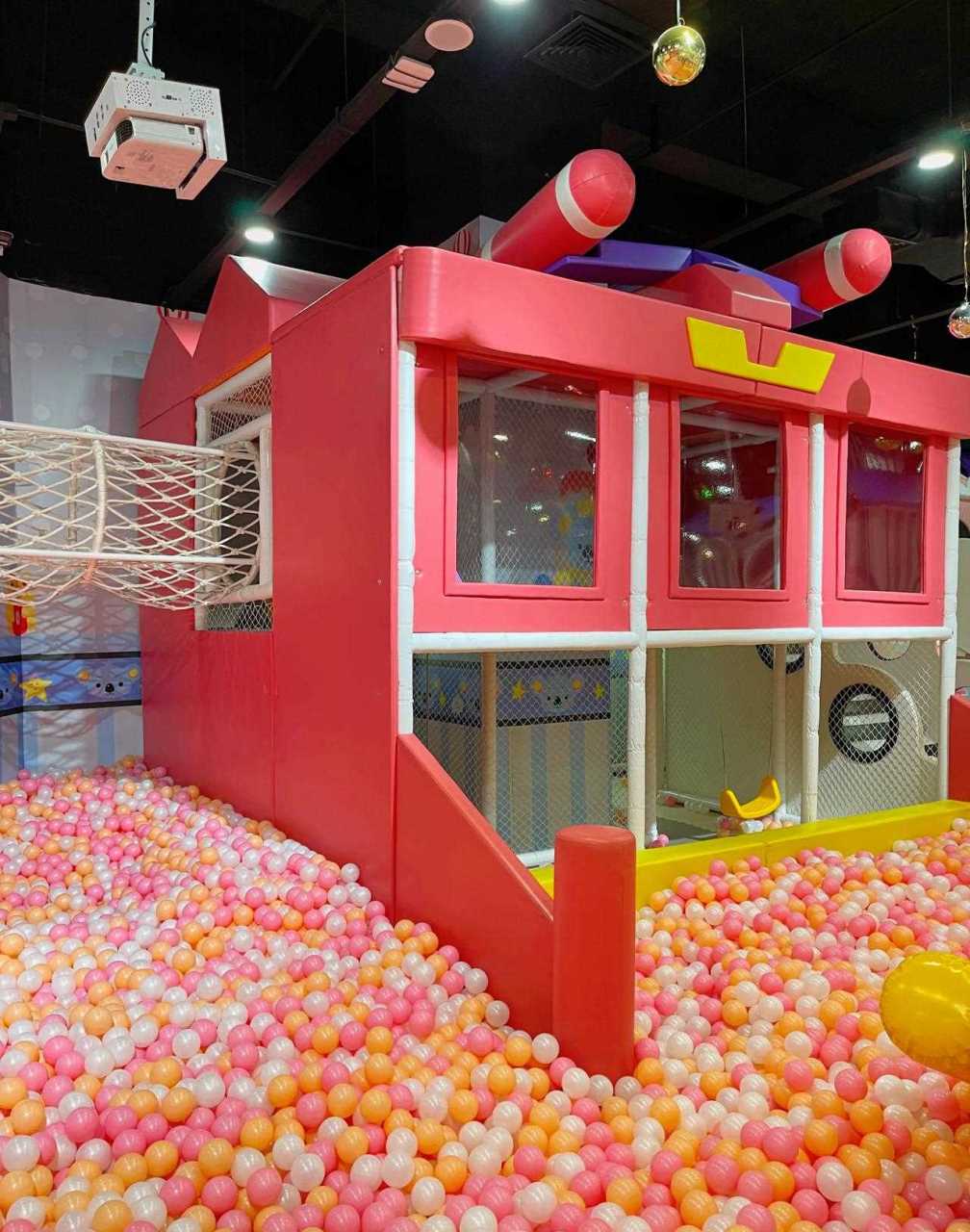 河北区最大的淘气堡 考拉大冒险儿童主题游乐园超市 河北区诺德广场二