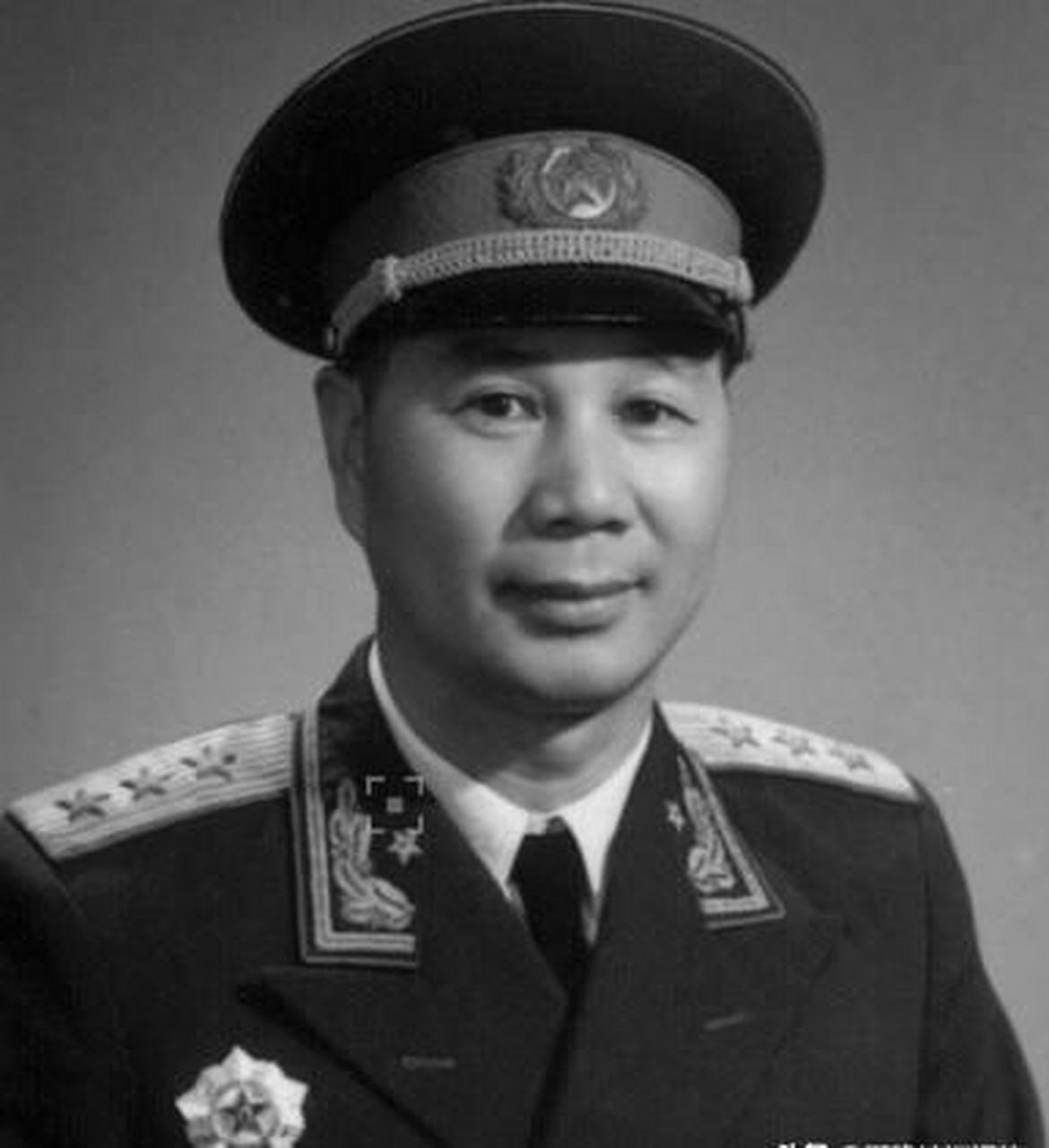 袁升平,原名袁兴旺,他出生于1912年.