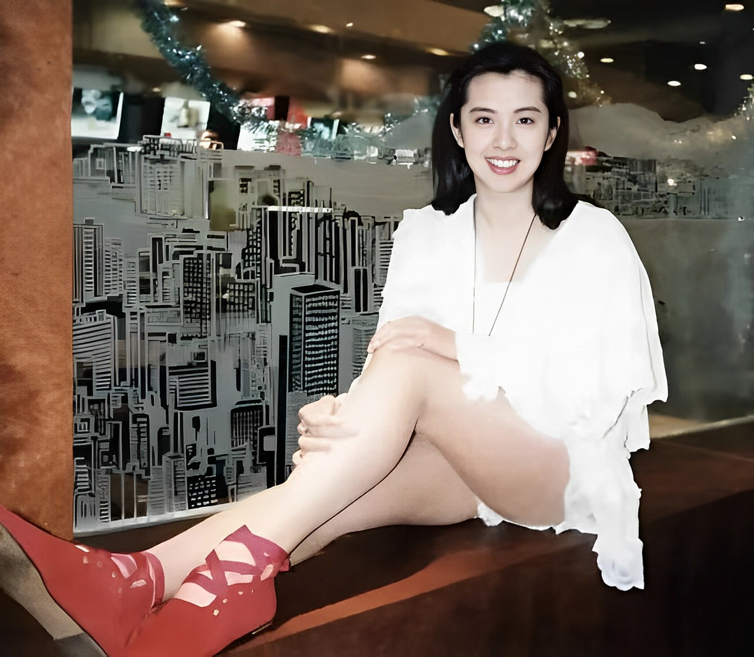 这是年轻时候女神王祖贤的留影.