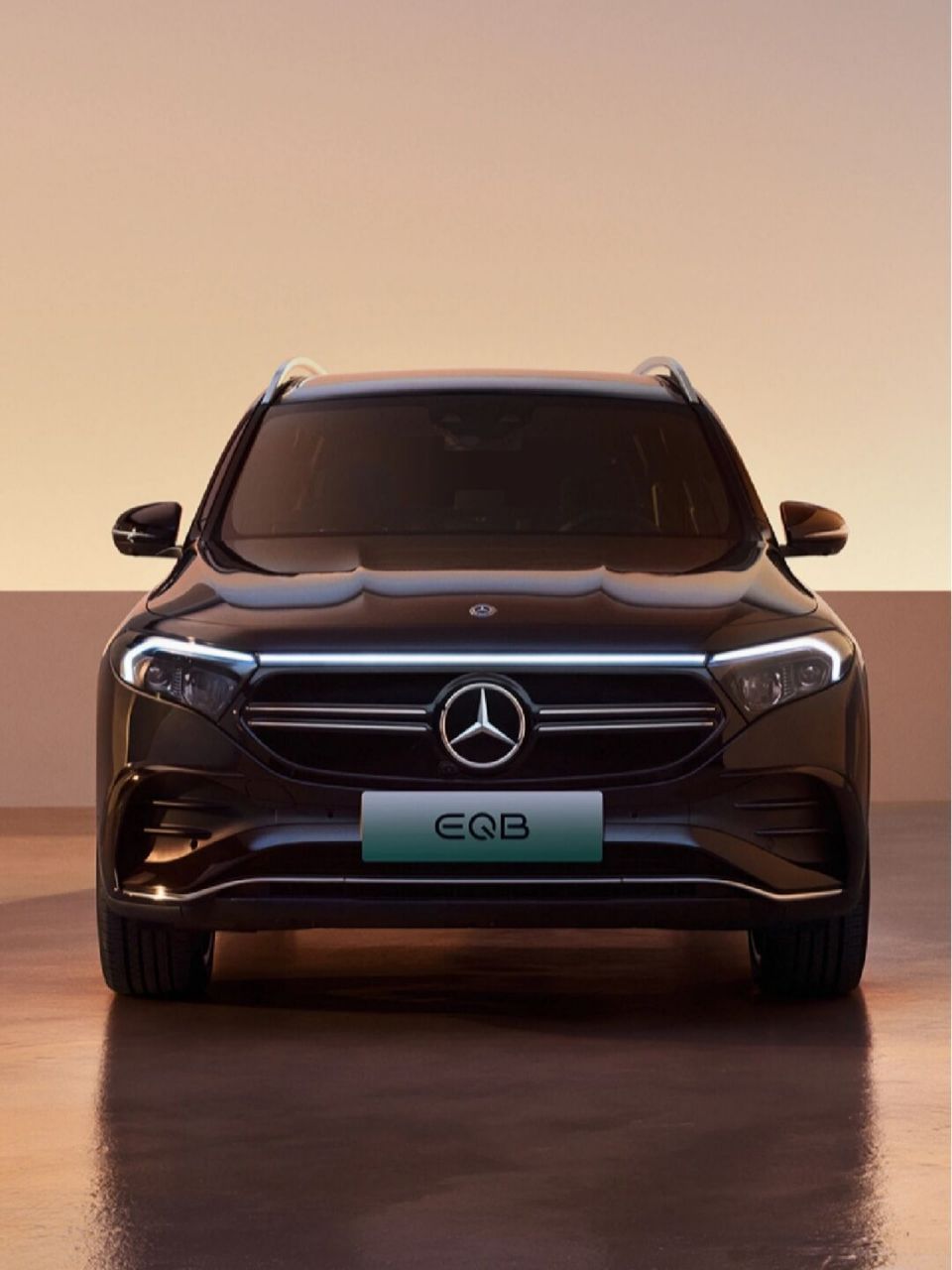 「每日一电车」奔驰eqb:豪华电动suv的新标杆  修改后的文字如下