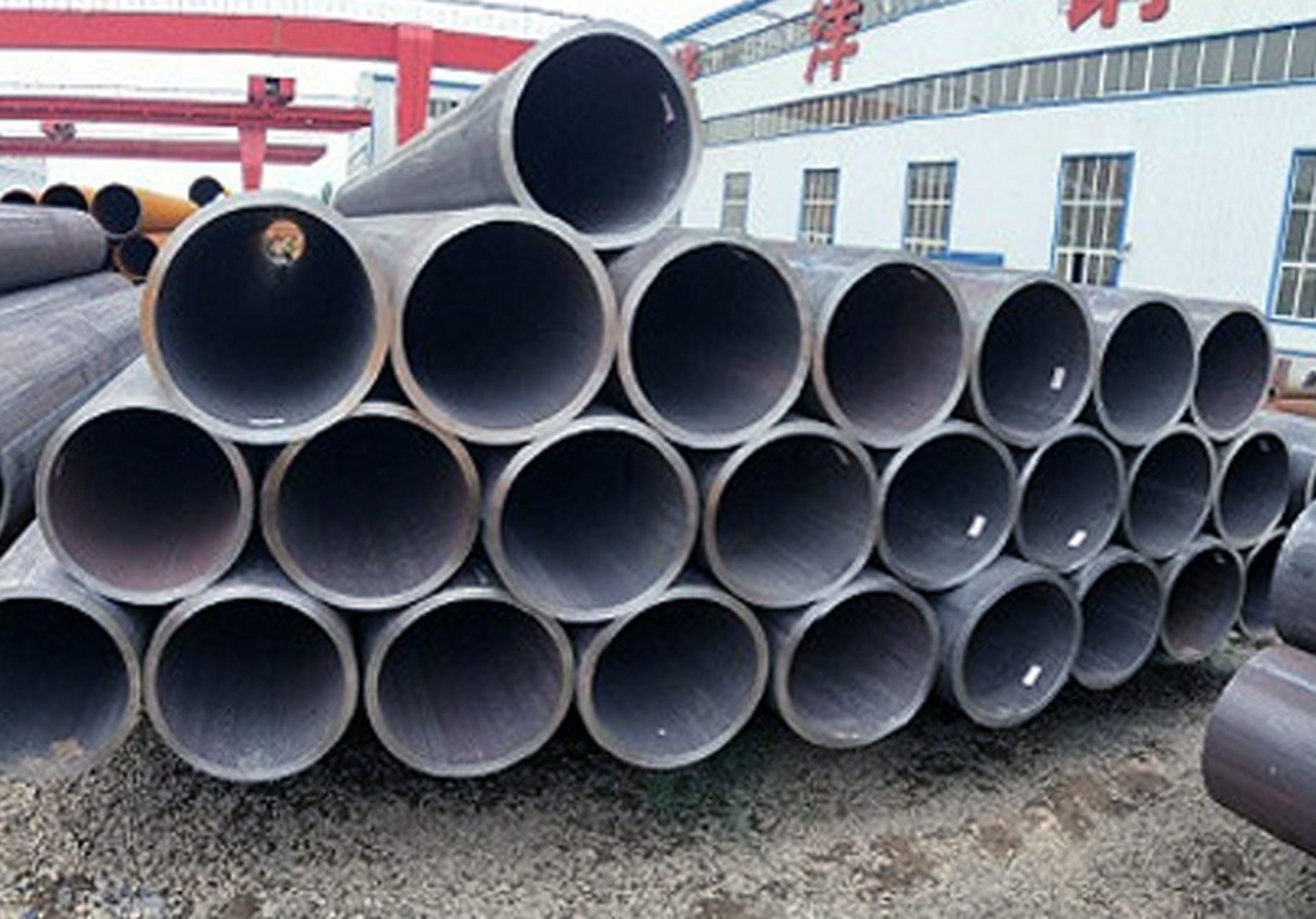 华洋直缝钢管# 华洋钢管拥有先进的生产技术,从原材料到成品,每腋个