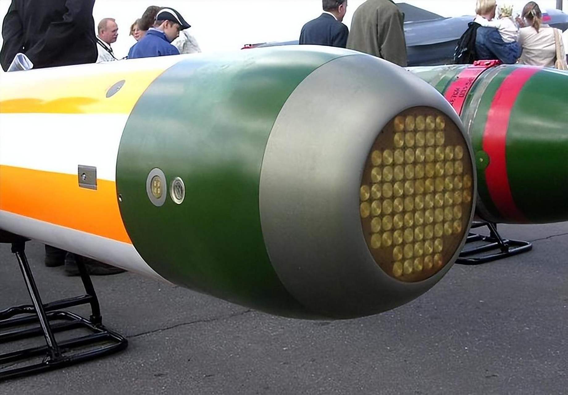 最新消息显示,我国的鱼10型鱼雷备受美军推崇,因其据称可以一枪击沉