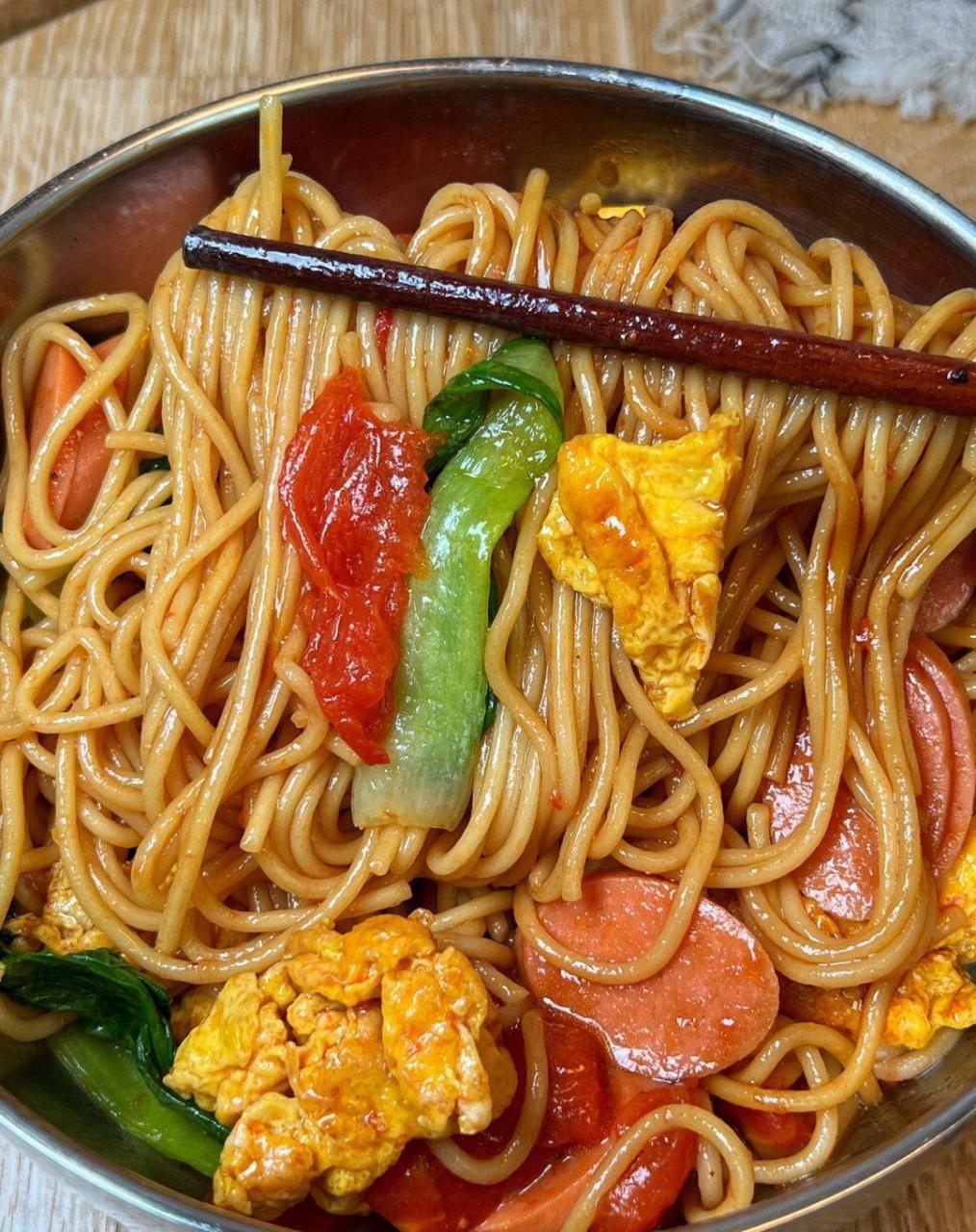 每次没食欲,我妈都给我做的番茄鸡蛋炒面6015[鸡蛋] 番茄鸡蛋面