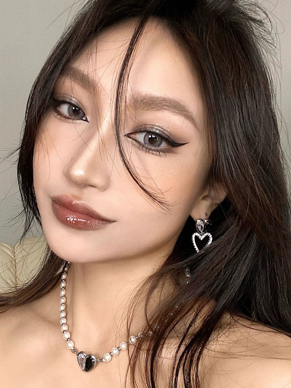 浓妆不显脏出门版低饱和清冷拽姐轻欧美妆 眼影晕染出层次 不要一坨一