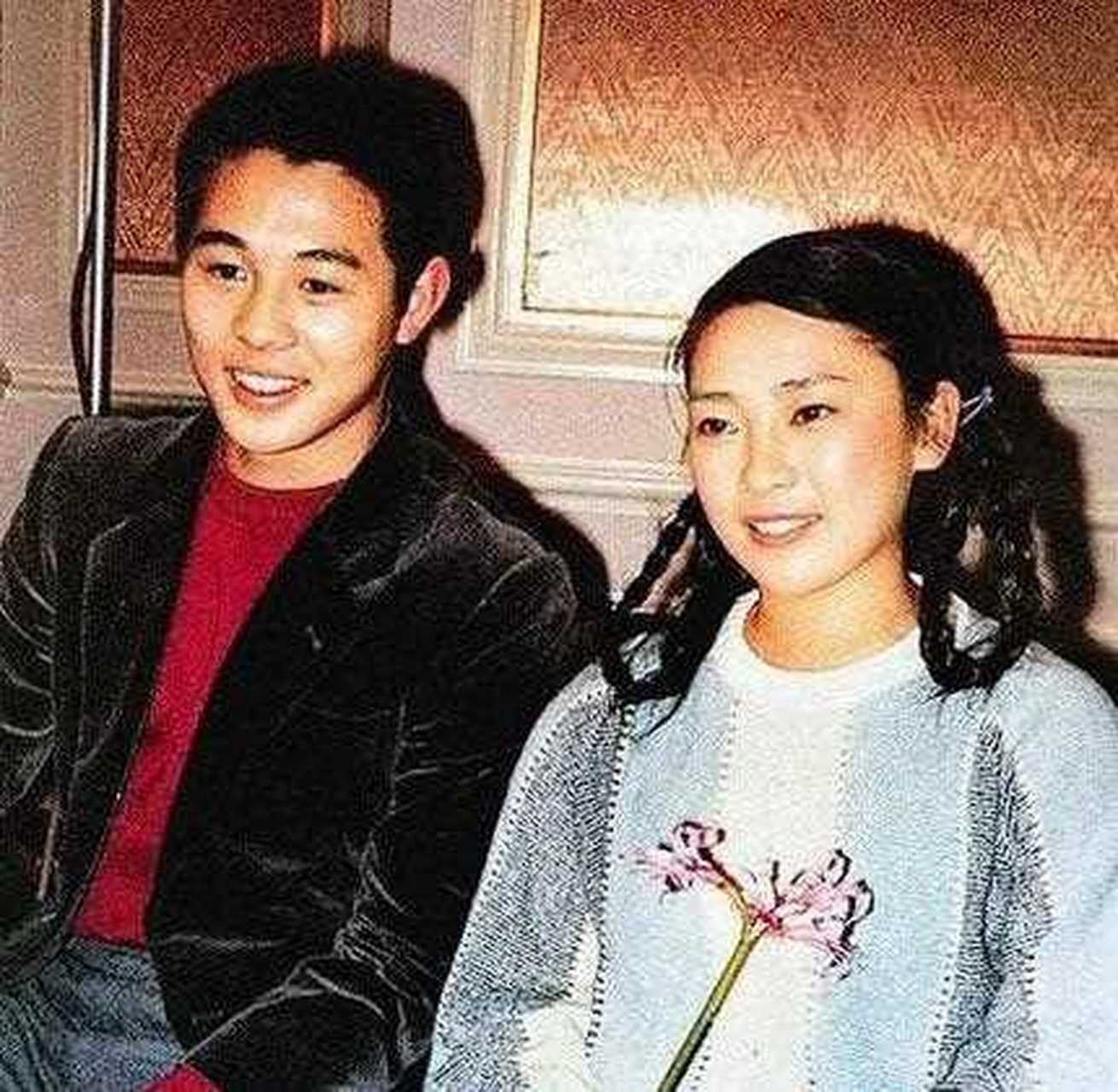 拍摄电影《无敌小子》时,李连杰受了严重的内伤,有个"高人"指点他,让