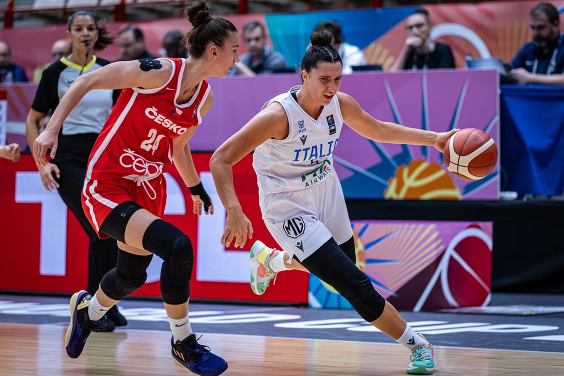 u19女篮世界杯-捷克女篮战胜意大利女篮率先晋级8强  北京时间7月19日