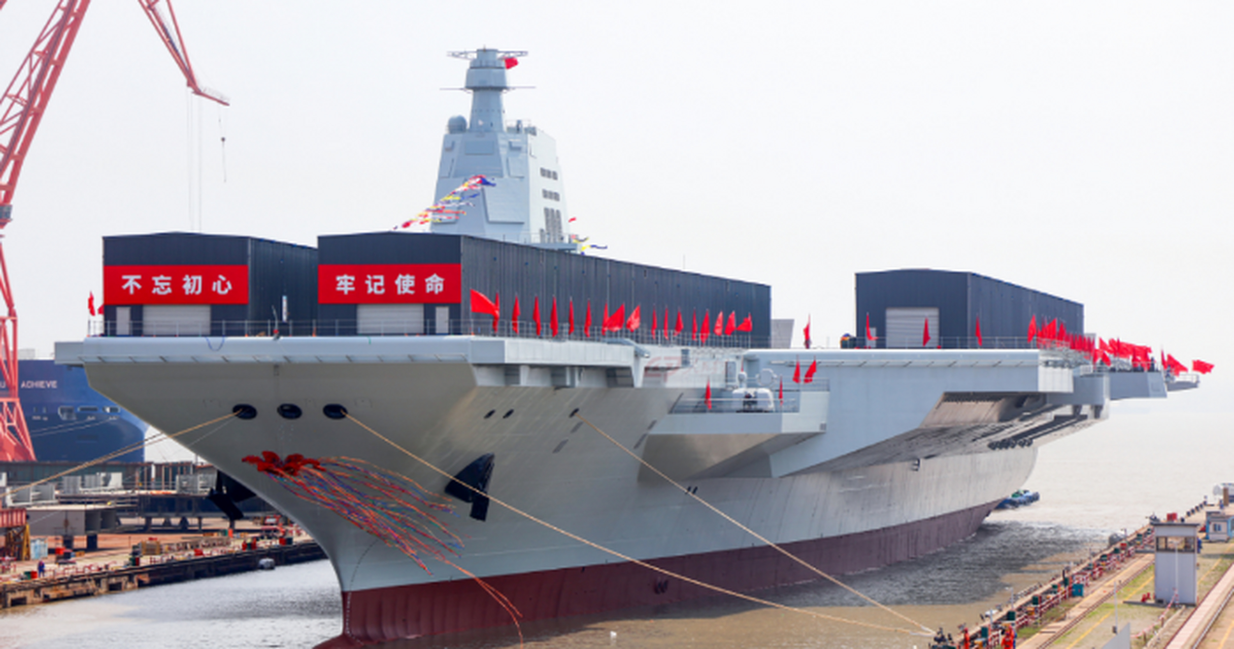 中国航母也要"下饺子",福建舰服役正加速,未来五航母已安排上,福建舰