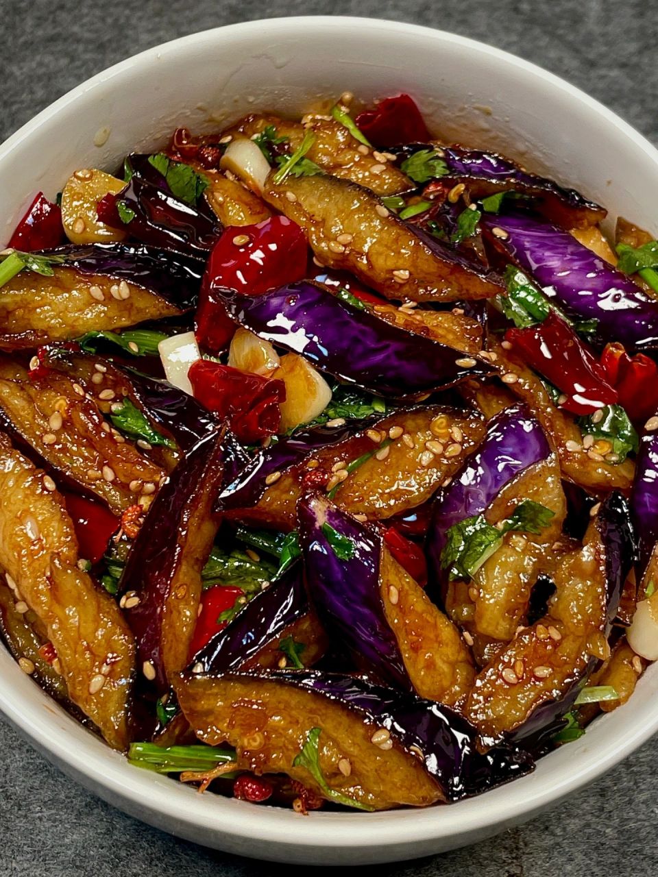 不愧是老板娘教我的风味茄子巨巨巨好吃 今天分享一道风味茄子,吃一次