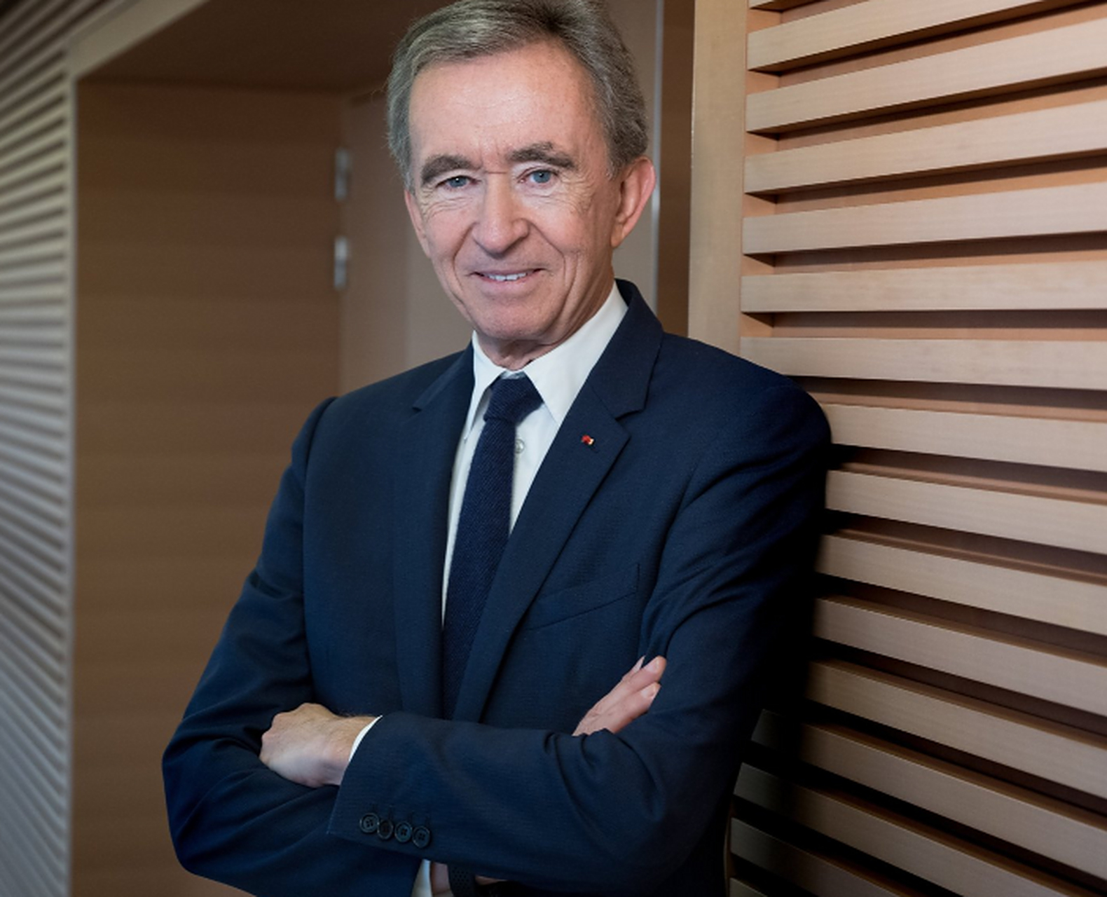 据最新公布的《2023胡润全球富豪榜》,lv集团董事长伯纳德·阿尔诺