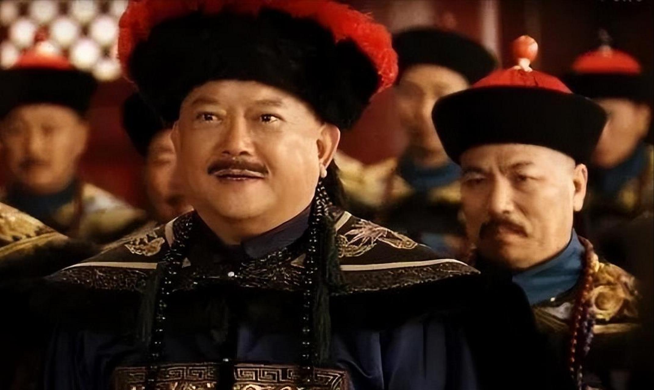 1799年,乾隆刚死,嘉庆马上给和珅下圣旨:"和大人,为了表示您的诚心,您