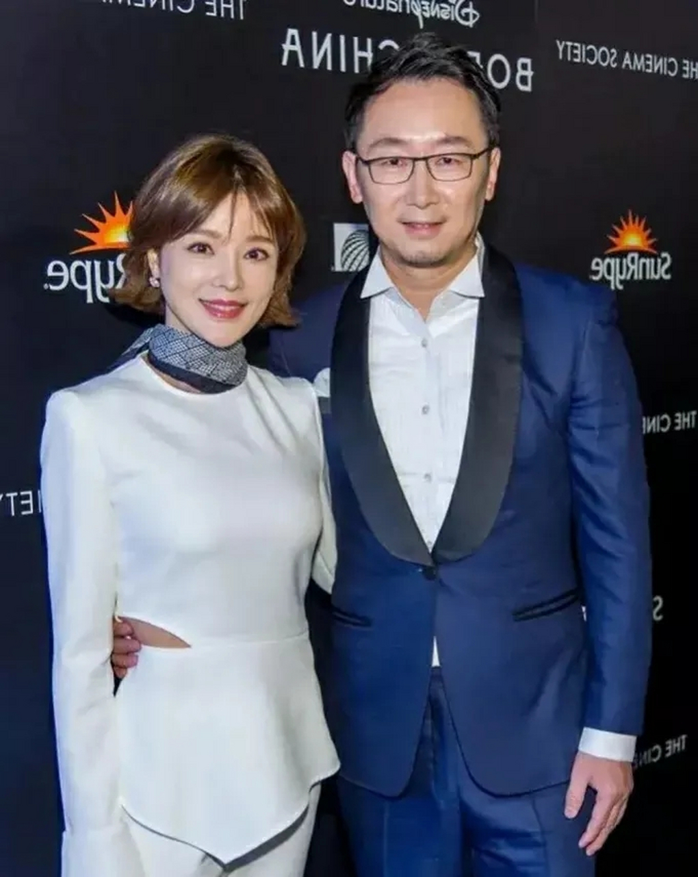 陆川老婆照片图片