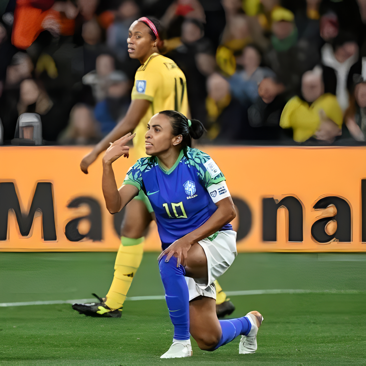 在2023年女足世界杯中一支人口超过两亿的巴西队!