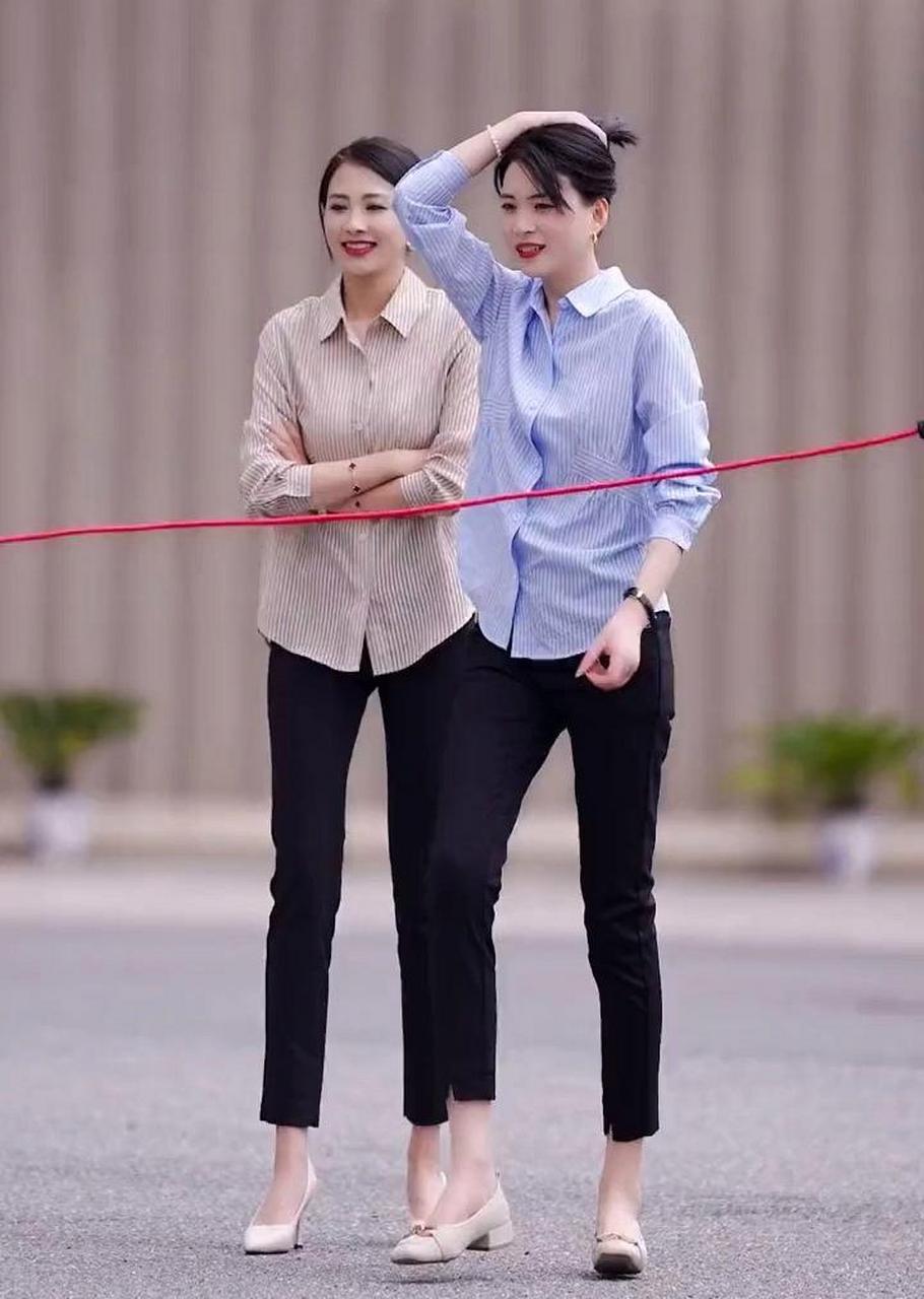 网友:姑娘竟然穿高跟鞋跳绳,这也太厉害了吧!