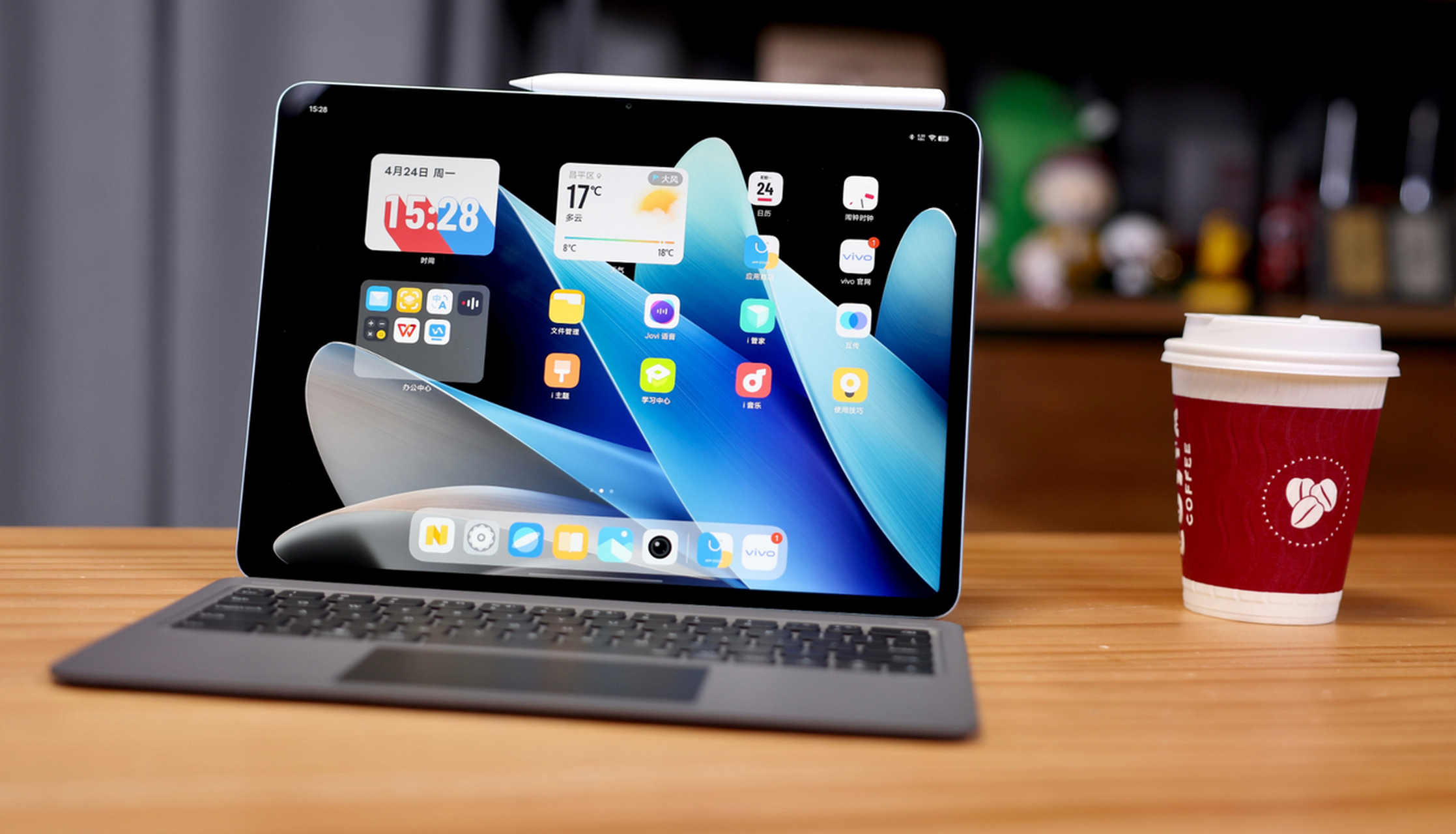 [微笑]既然小米都把骁龙8 处理器带给小米平板6 pro了,那我就开喷,啊