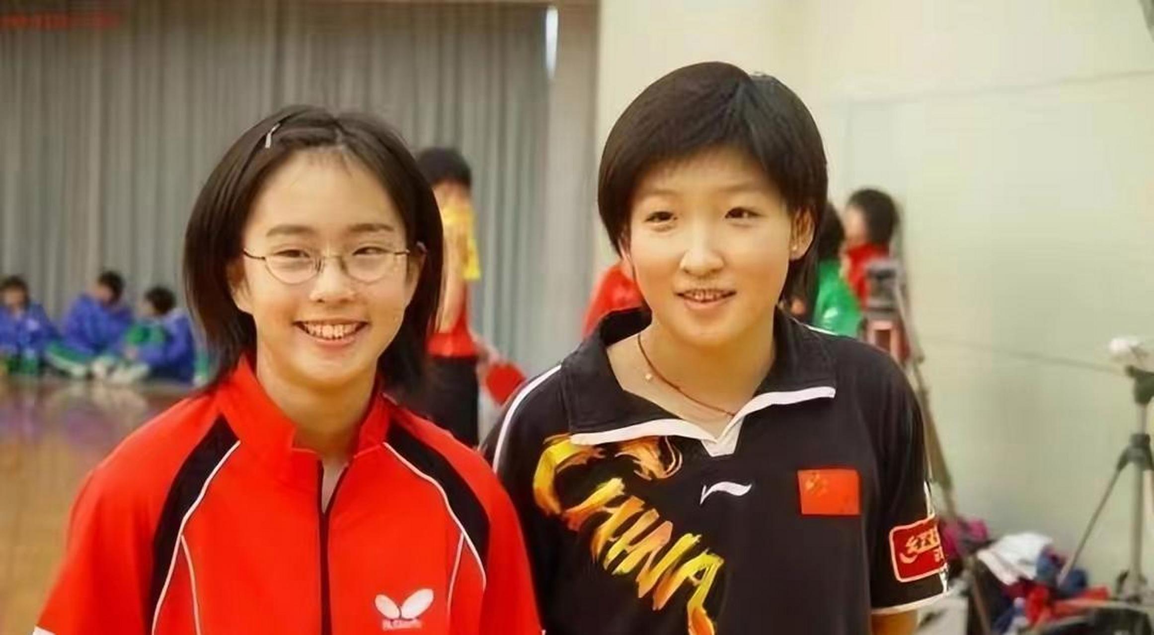 珍藏:刘诗雯与石川佳纯儿时的可爱合照,不觉间两人都已成了大美女