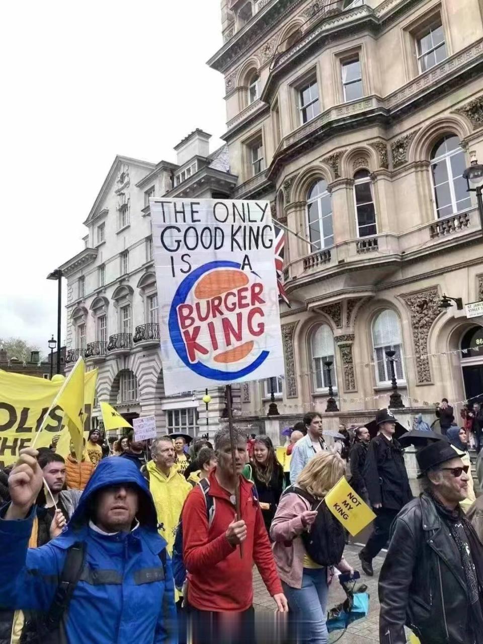 "the only good king is a burger king" 唯一好的国王是"汉堡王"!