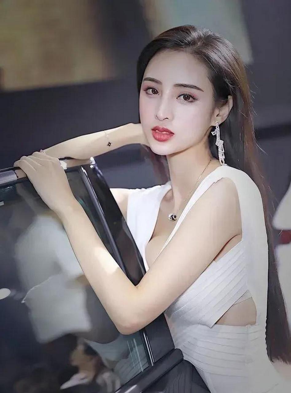 吴春怡不愧是超模