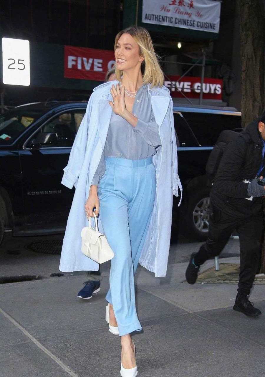 一件风衣居然穿出了赌神"周润发"出场的气势!