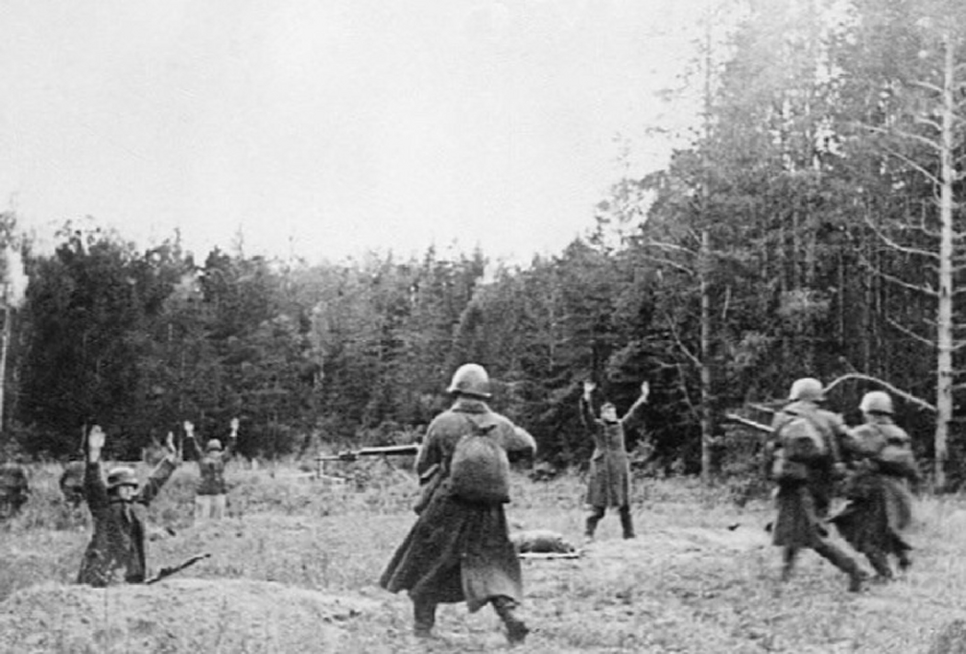 1944年,巴格拉季昂行动期间,德军向红军投降