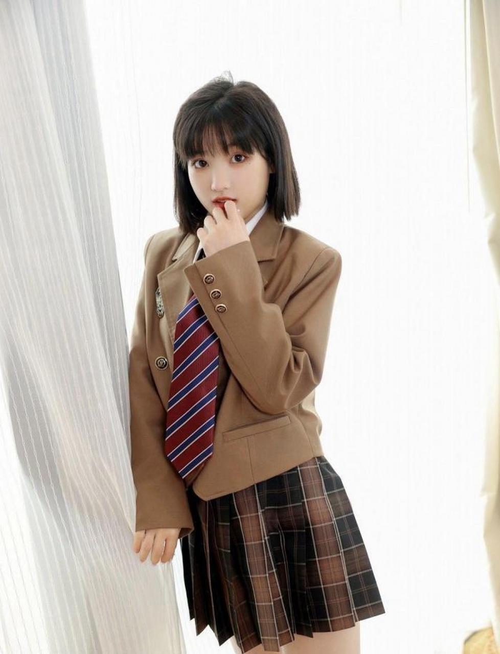 图集美女:jk制服短裙美人,短发小美女清纯可爱