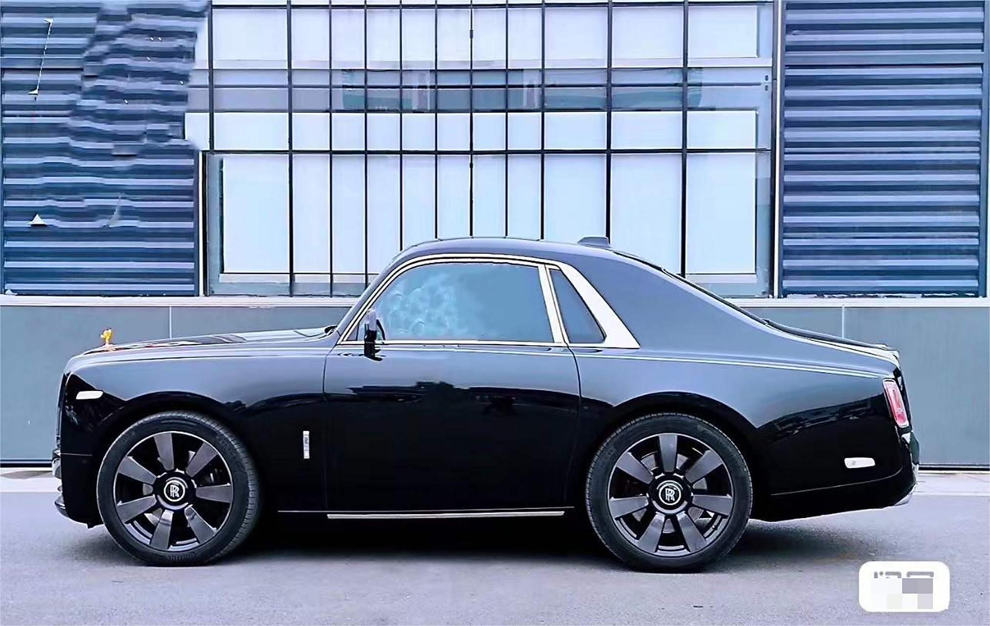 劳斯莱斯又出新款了,劳斯莱斯——幻觉!