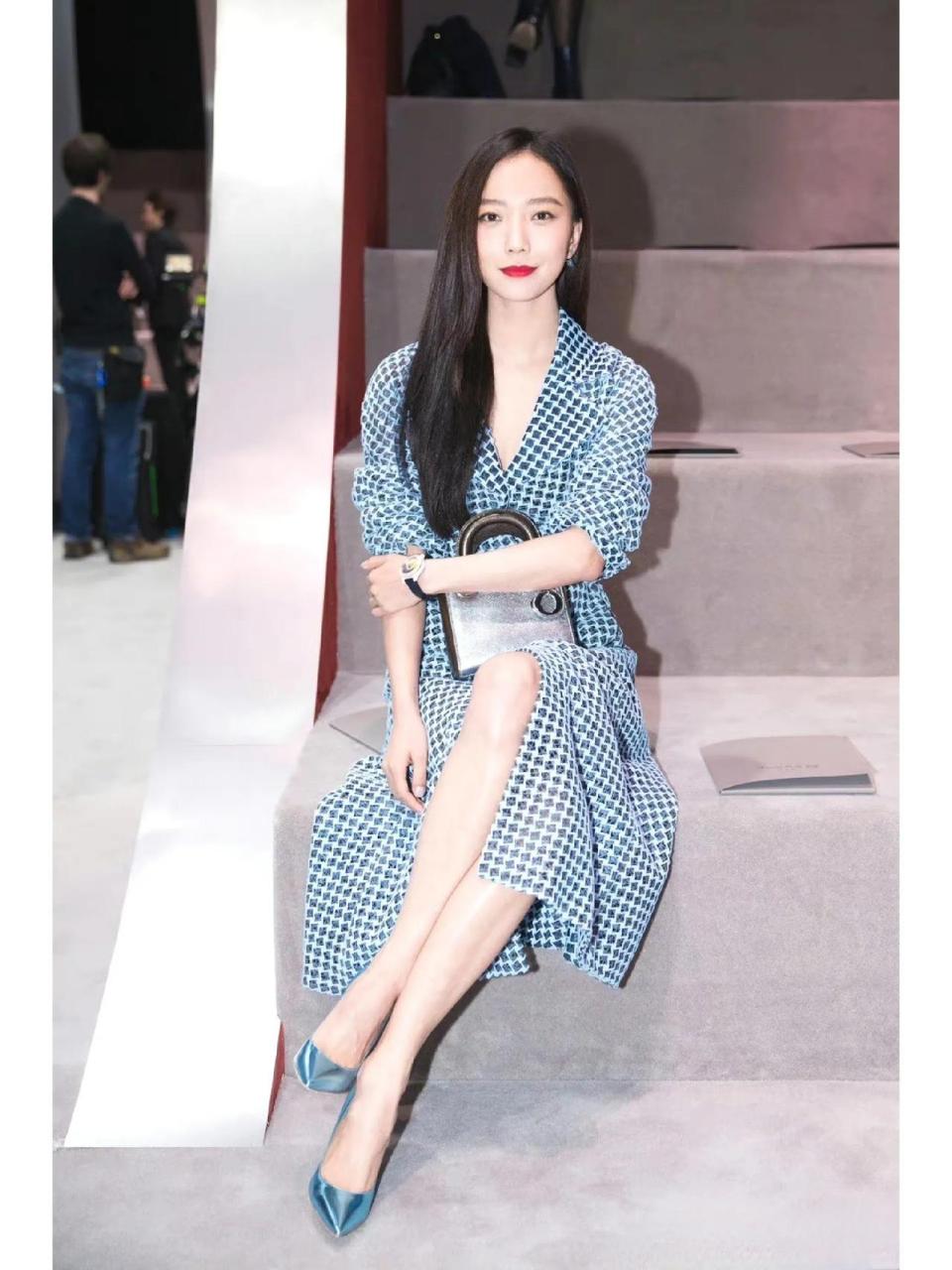 加钱女神 王珞丹 高跟鞋