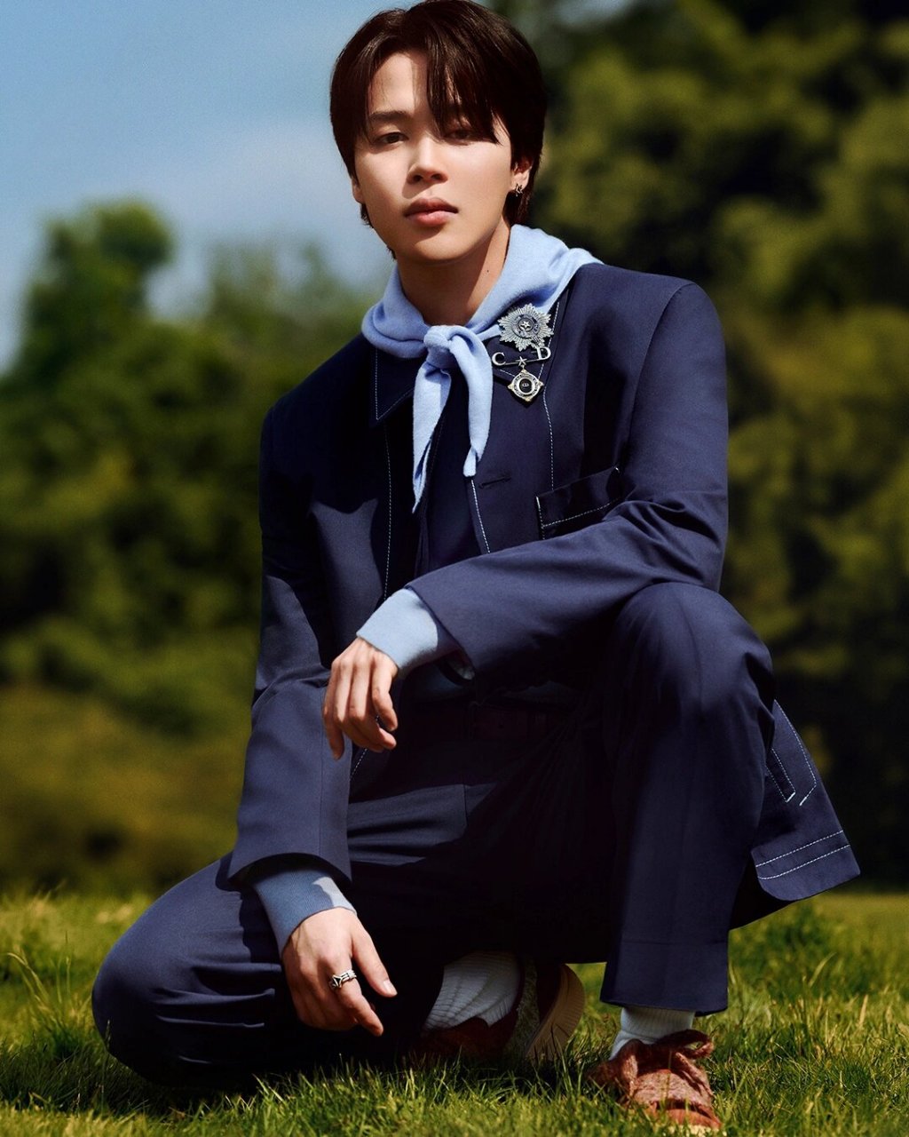 二零二四春季男装首推朴智旻,气质非凡.