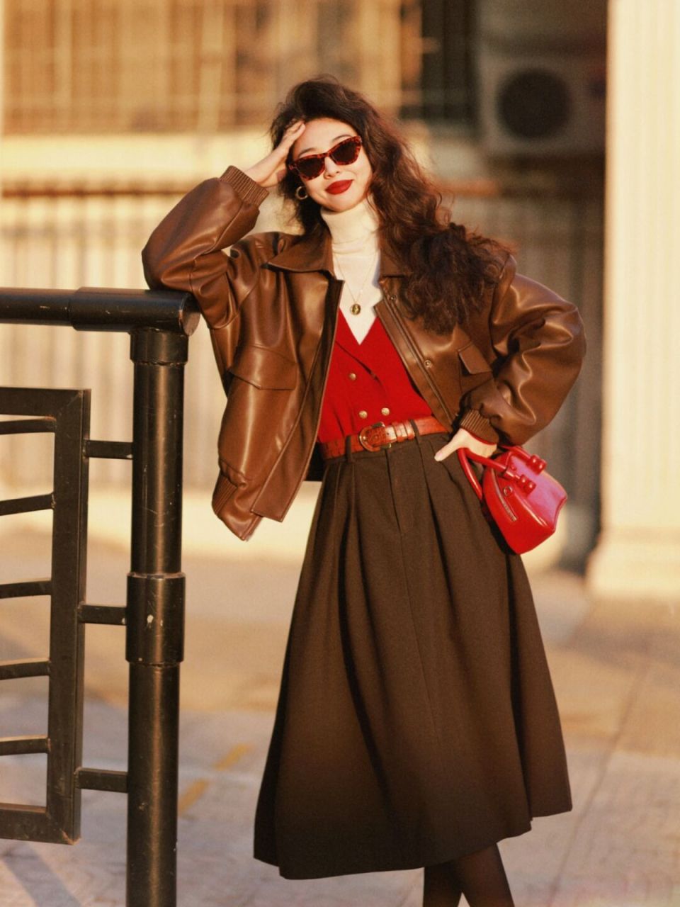 早秋叠穿配色 冬日里的复古港风 经典的复古红棕搭配真的绝了