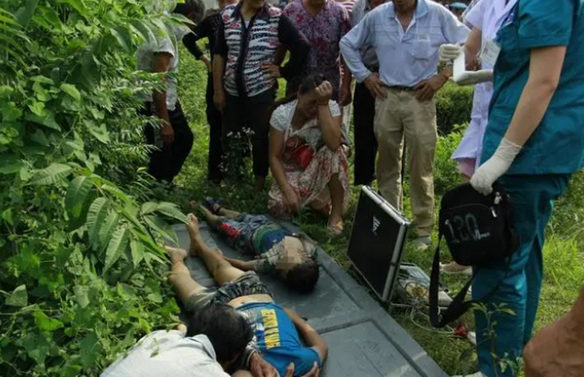 河北5名学生溺亡:初中毕业正放暑假#  7月24日河北行唐县5名学生在