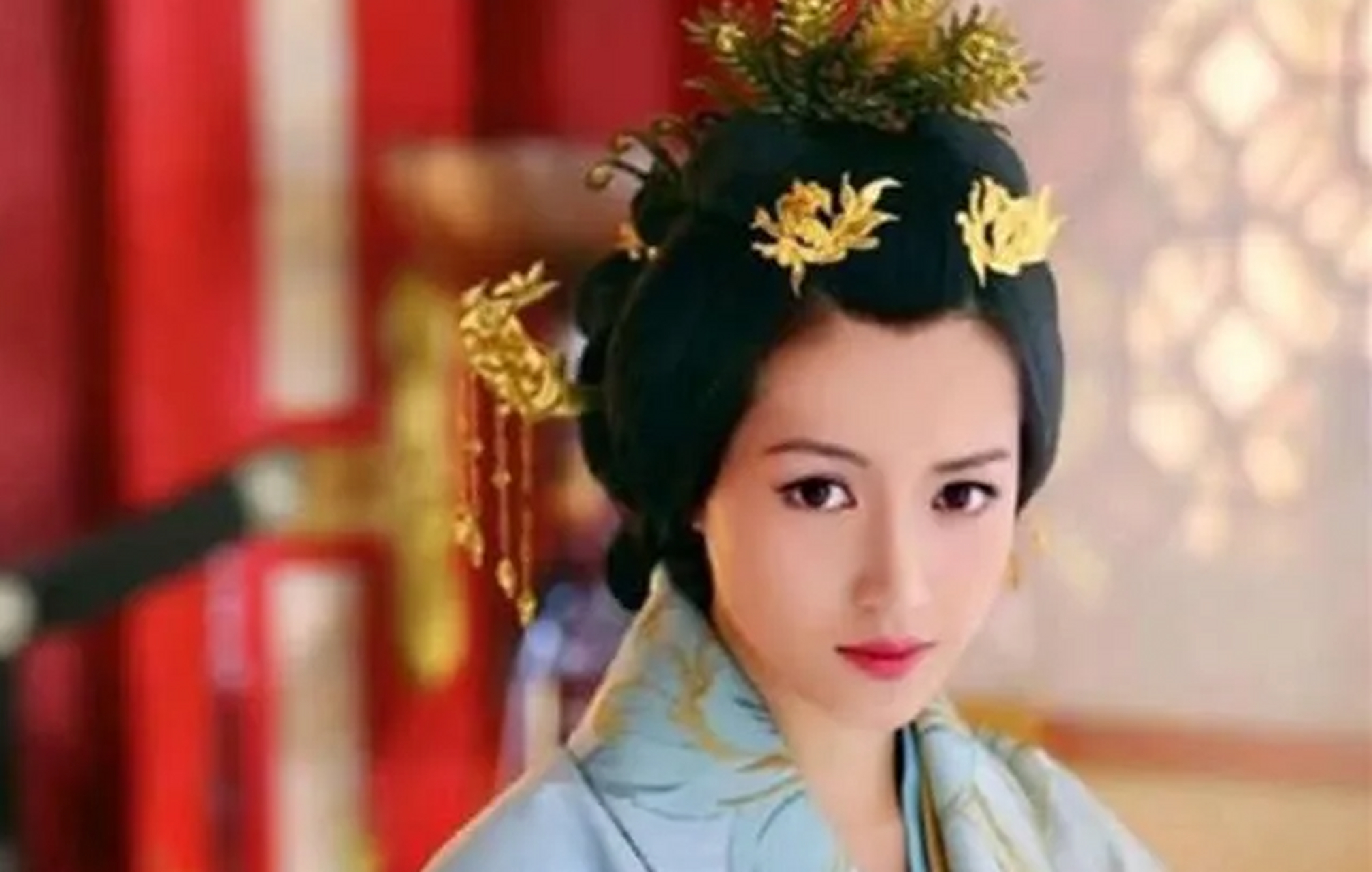 春秋时期,楚王的夫人息妫生得貌若桃花,楚王对她很是专宠,为她又是建